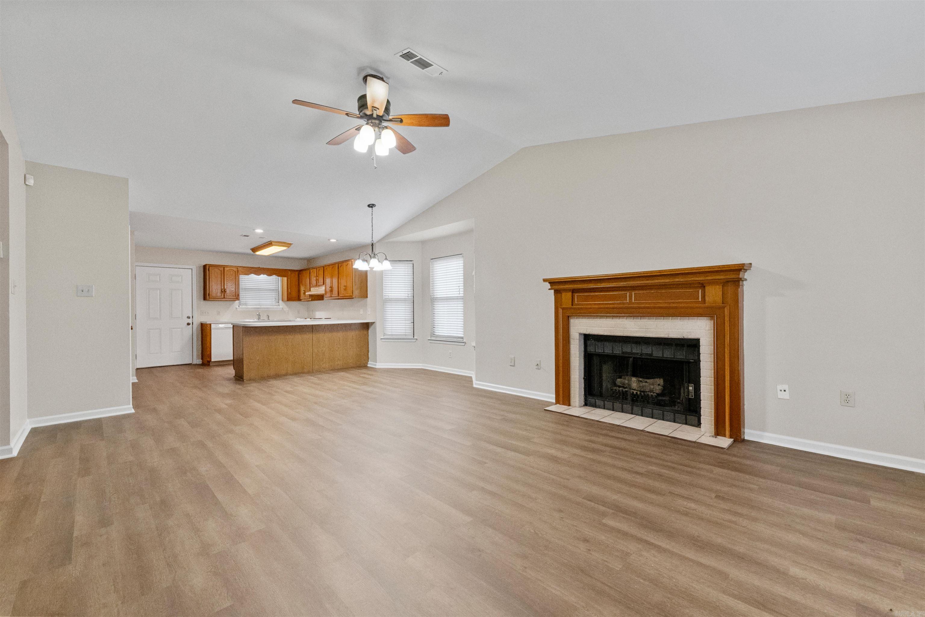 119 Raywood Dr  Sherwood, AR