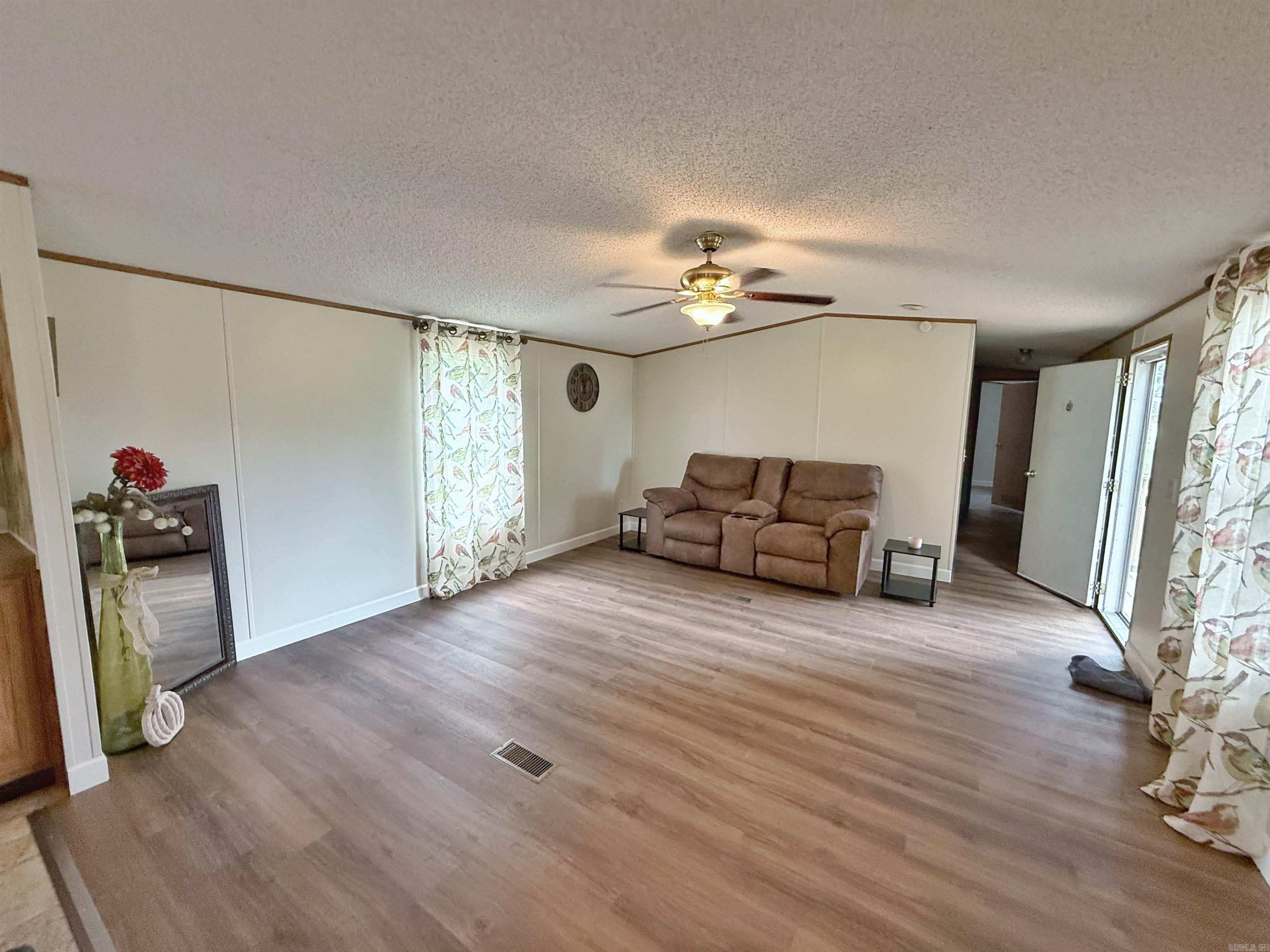 30 N Brents  Oppelo, AR