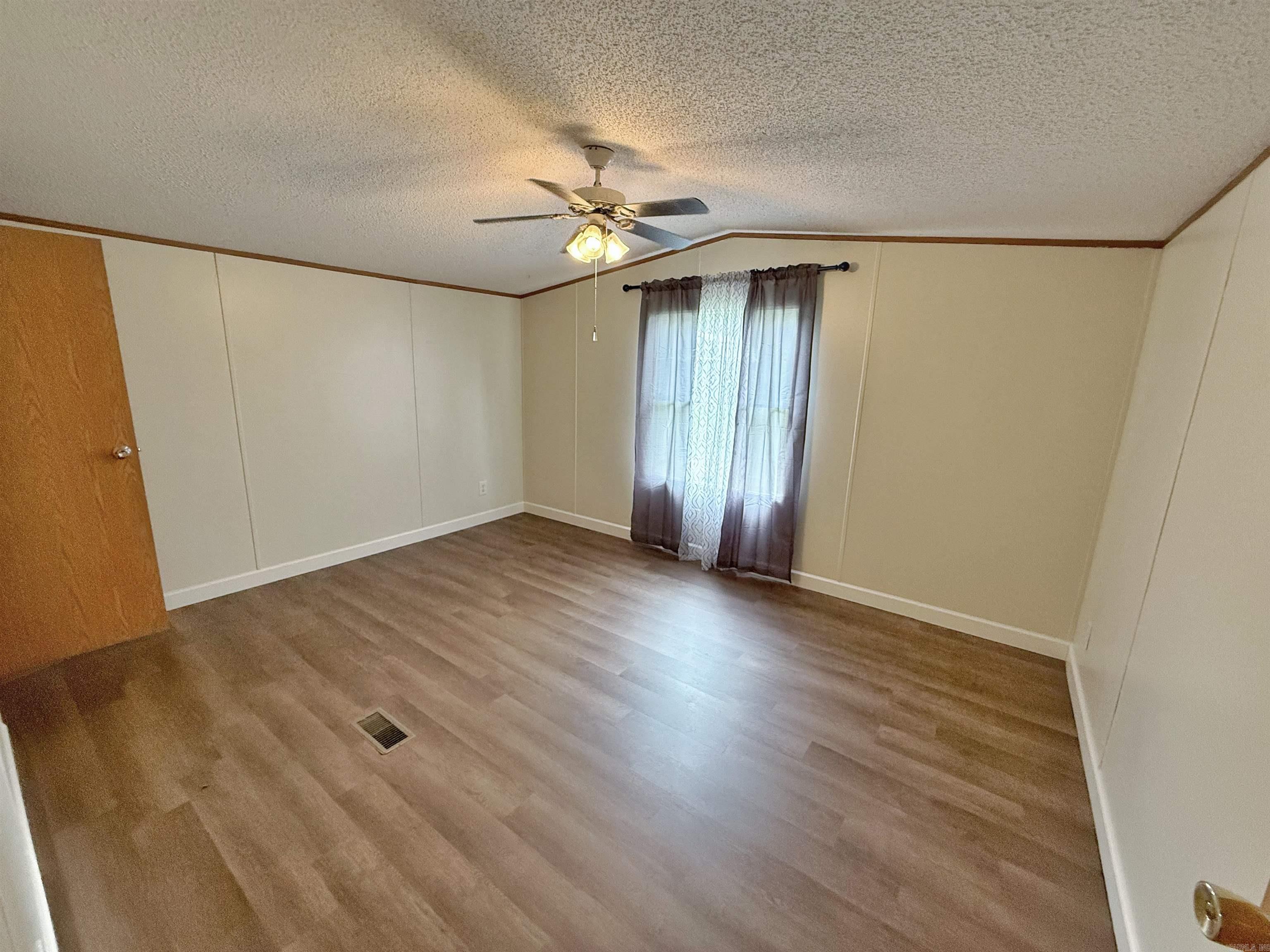 30 N Brents  Oppelo, AR