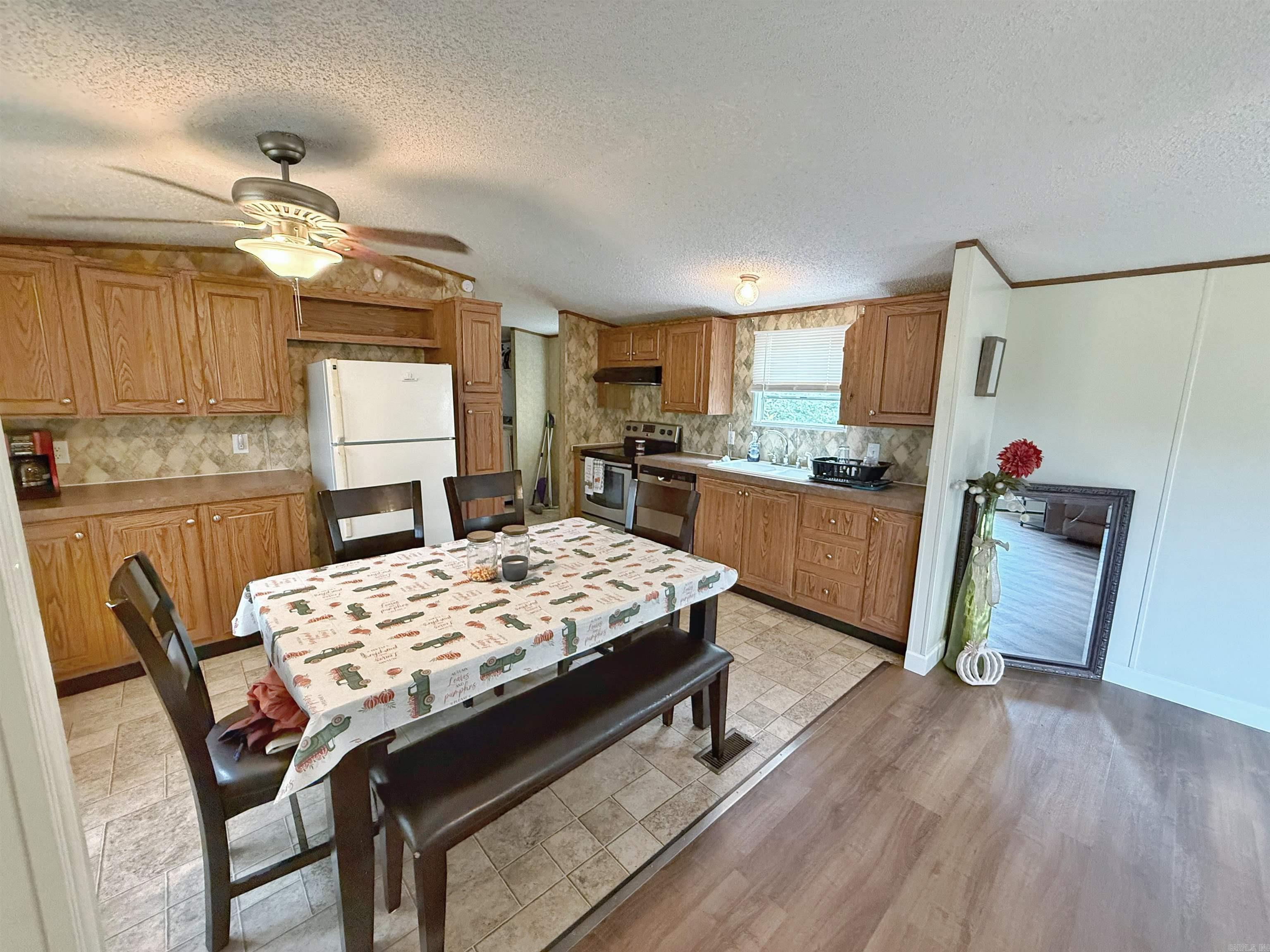 30 N Brents  Oppelo, AR
