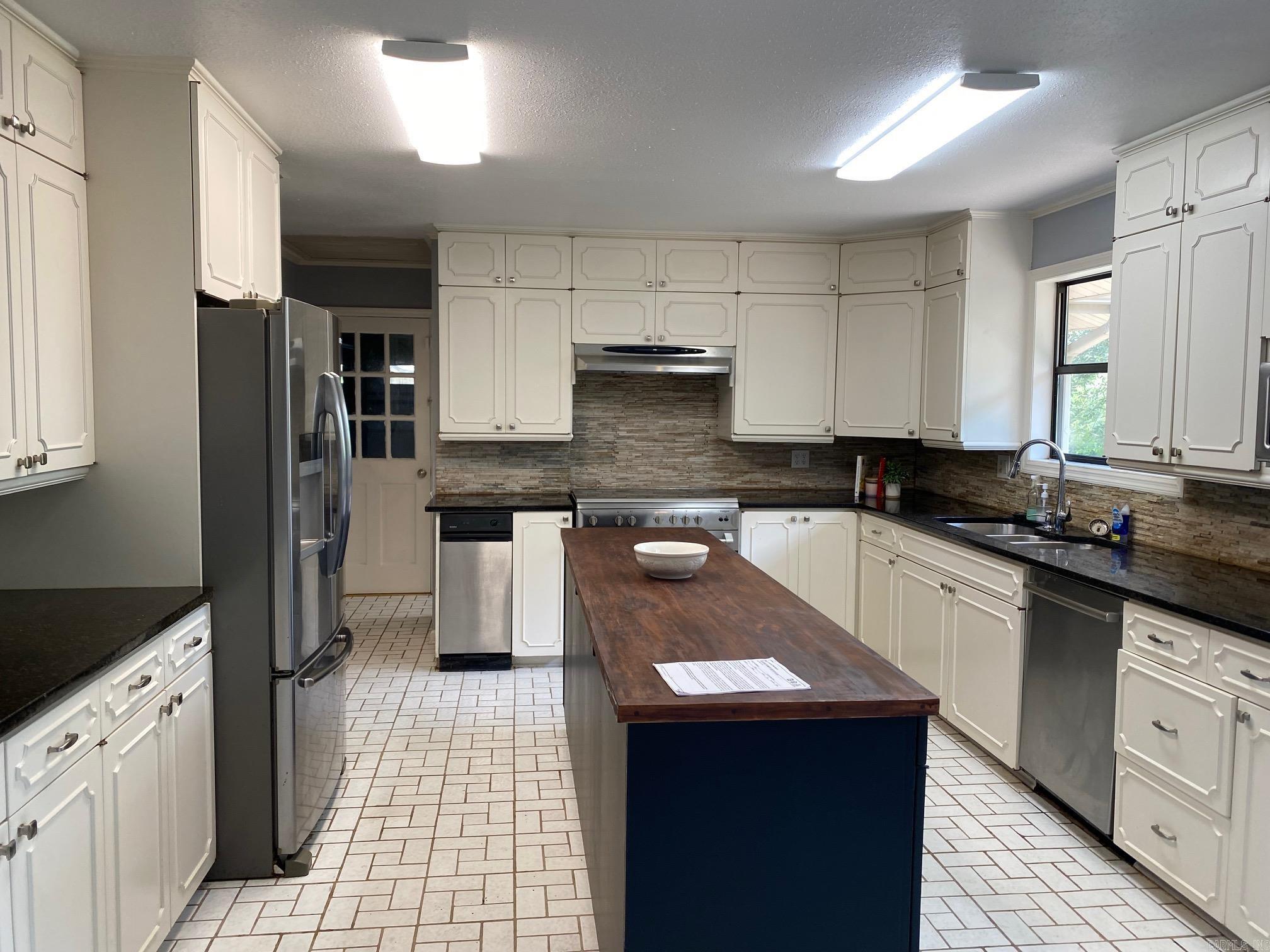 1118 E Carmichael Rd  Cabot, AR