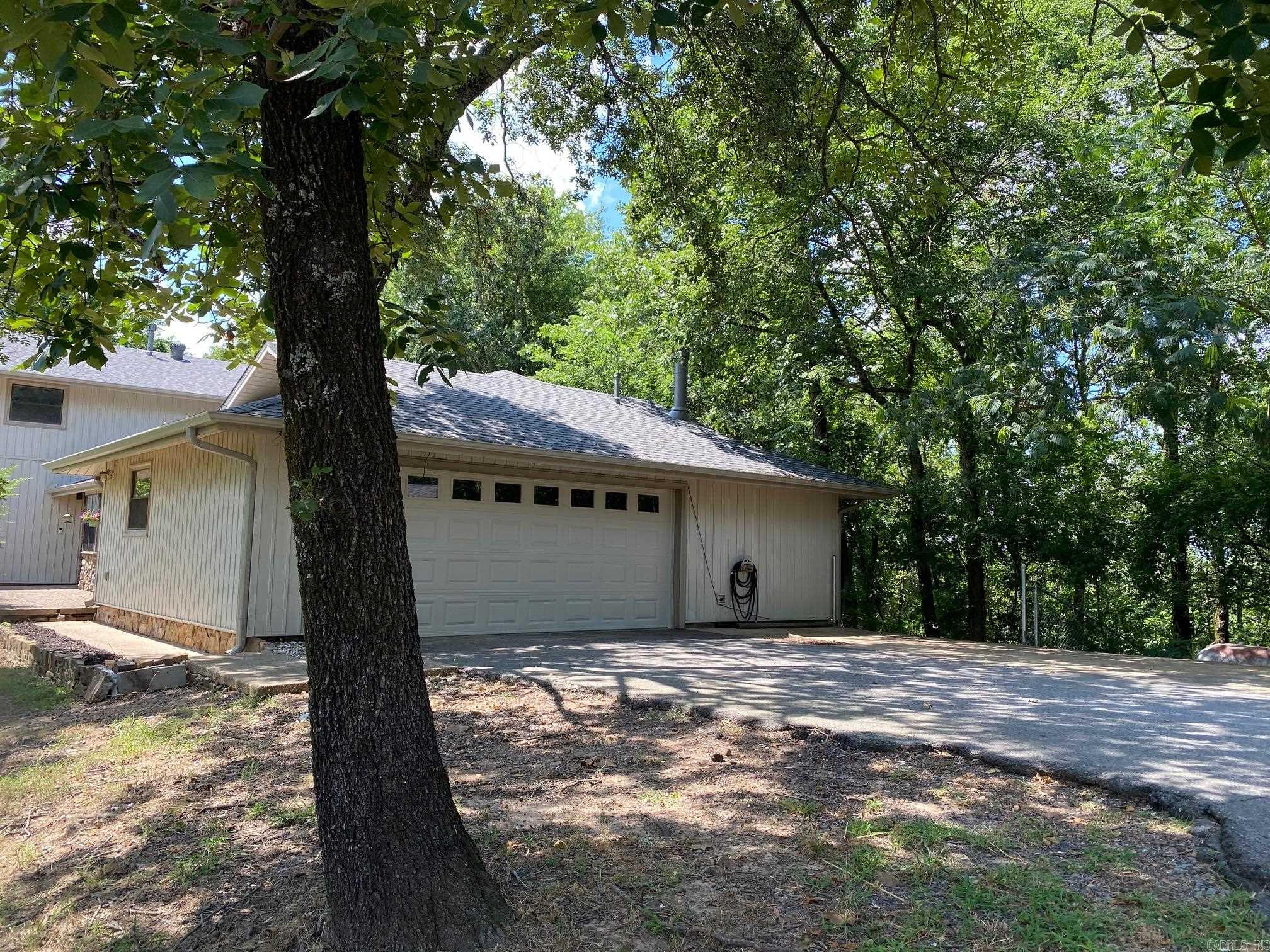 1118 E Carmichael Rd  Cabot, AR