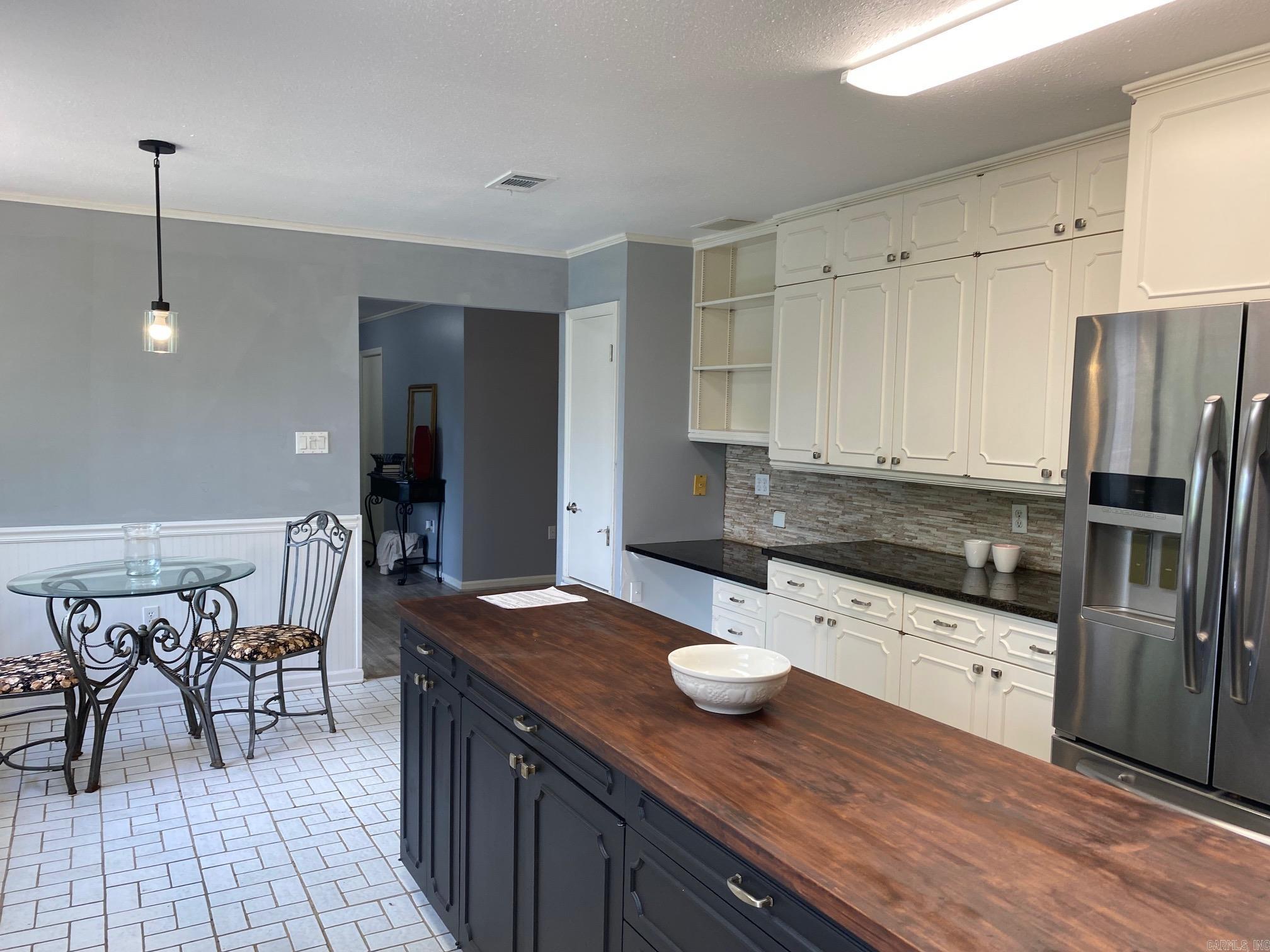 1118 E Carmichael Rd  Cabot, AR