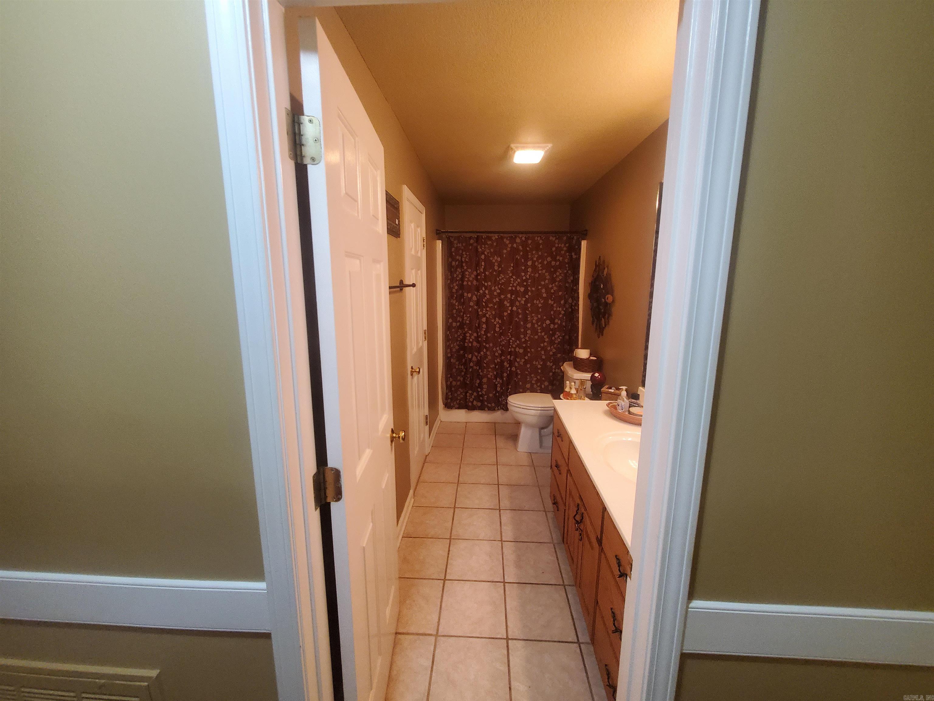 2590 W North  Piggott, AR