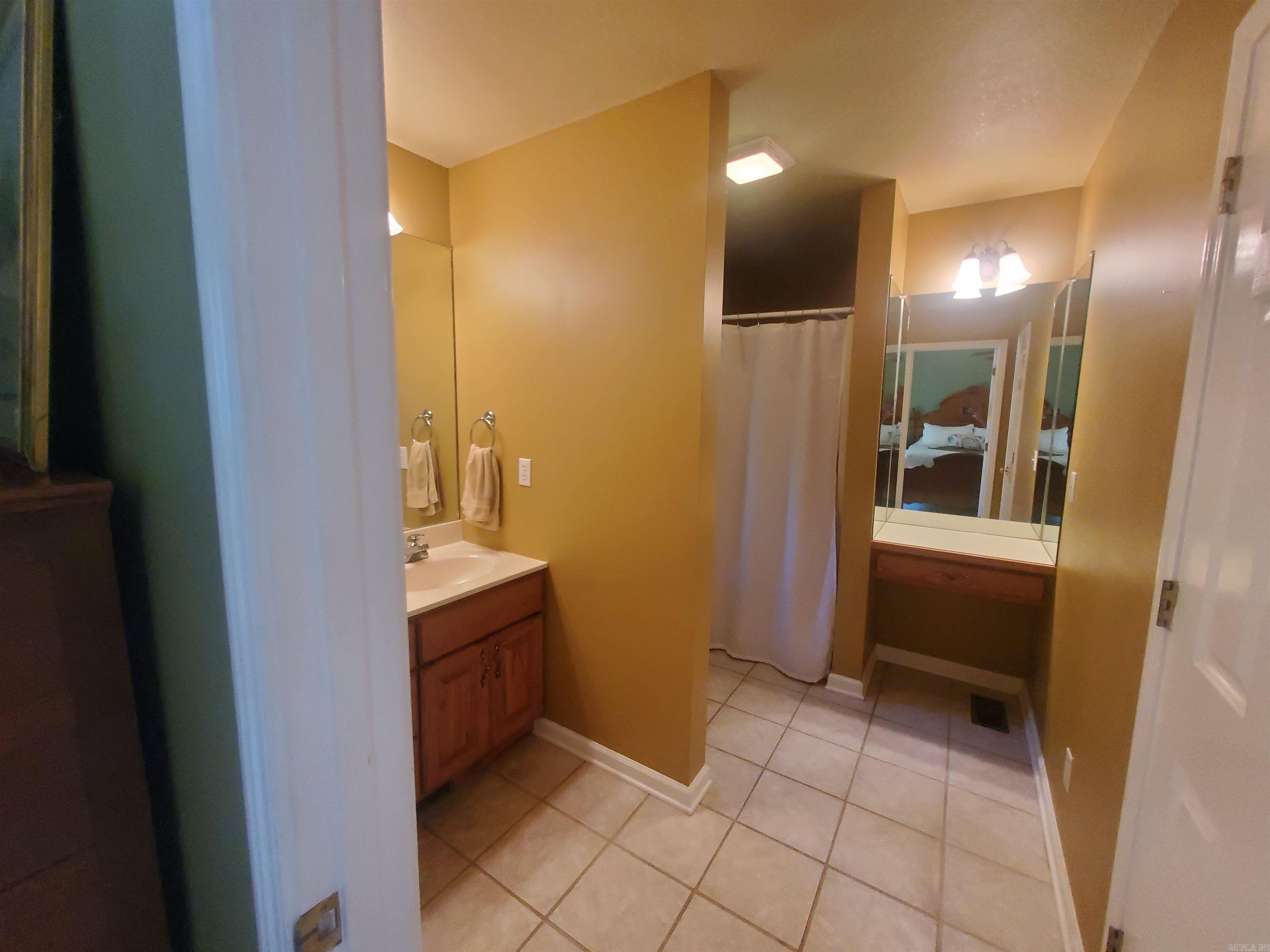 2590 W North  Piggott, AR
