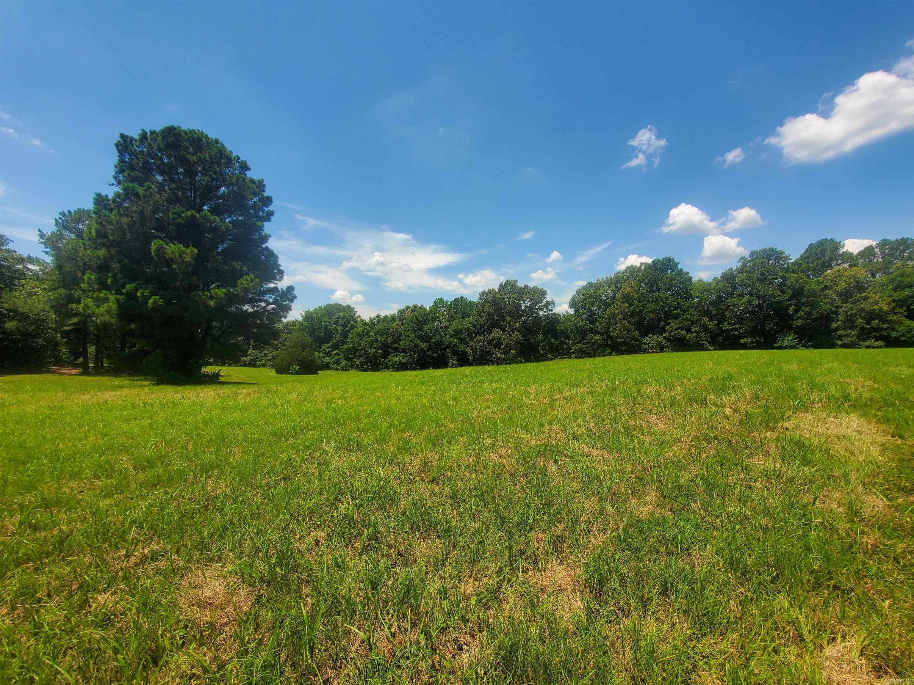 2590 W North  Piggott, AR