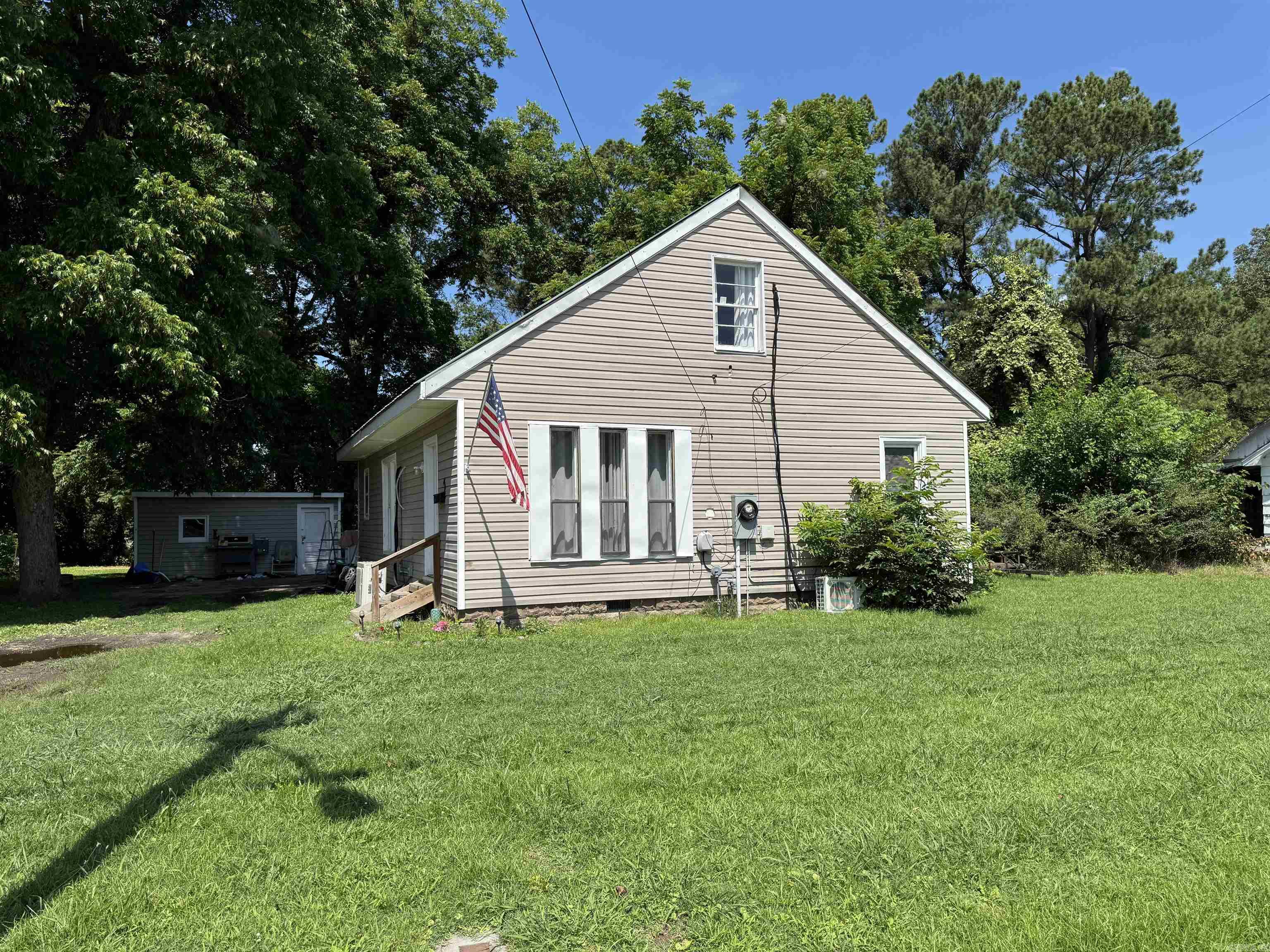 731 S Thornton  Piggott, AR