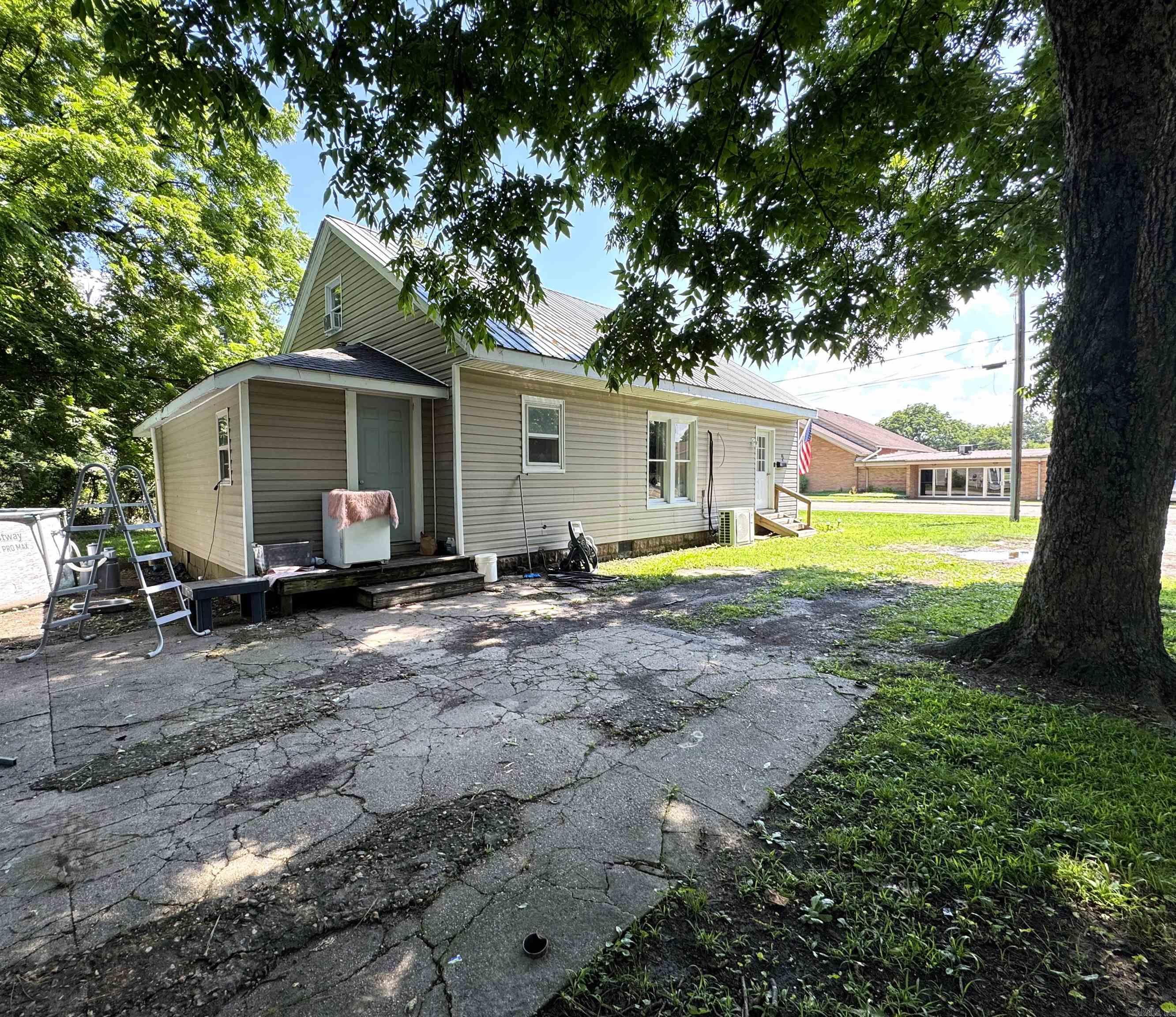 731 S Thornton  Piggott, AR