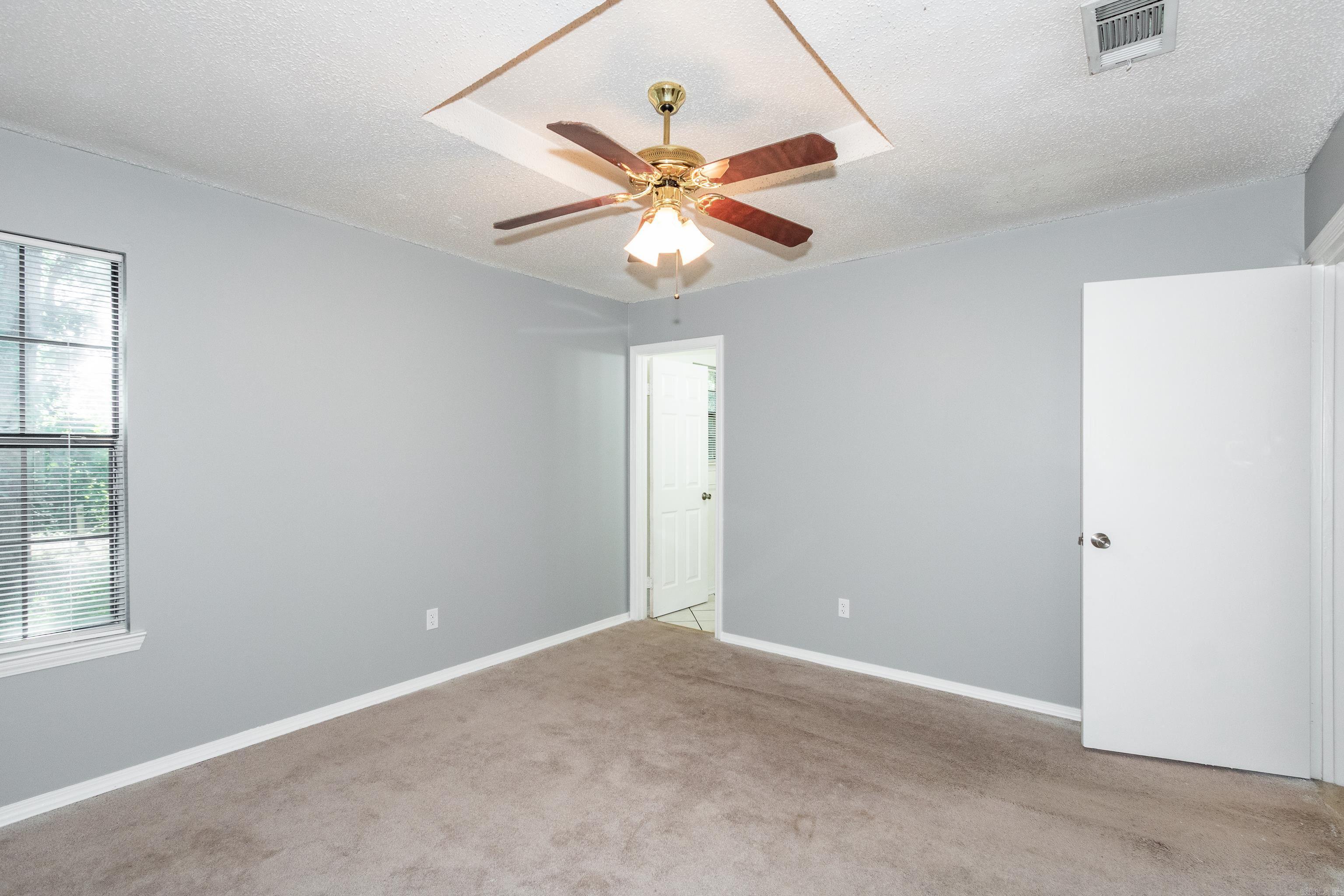 8 Redleaf Circle  Little Rock, AR