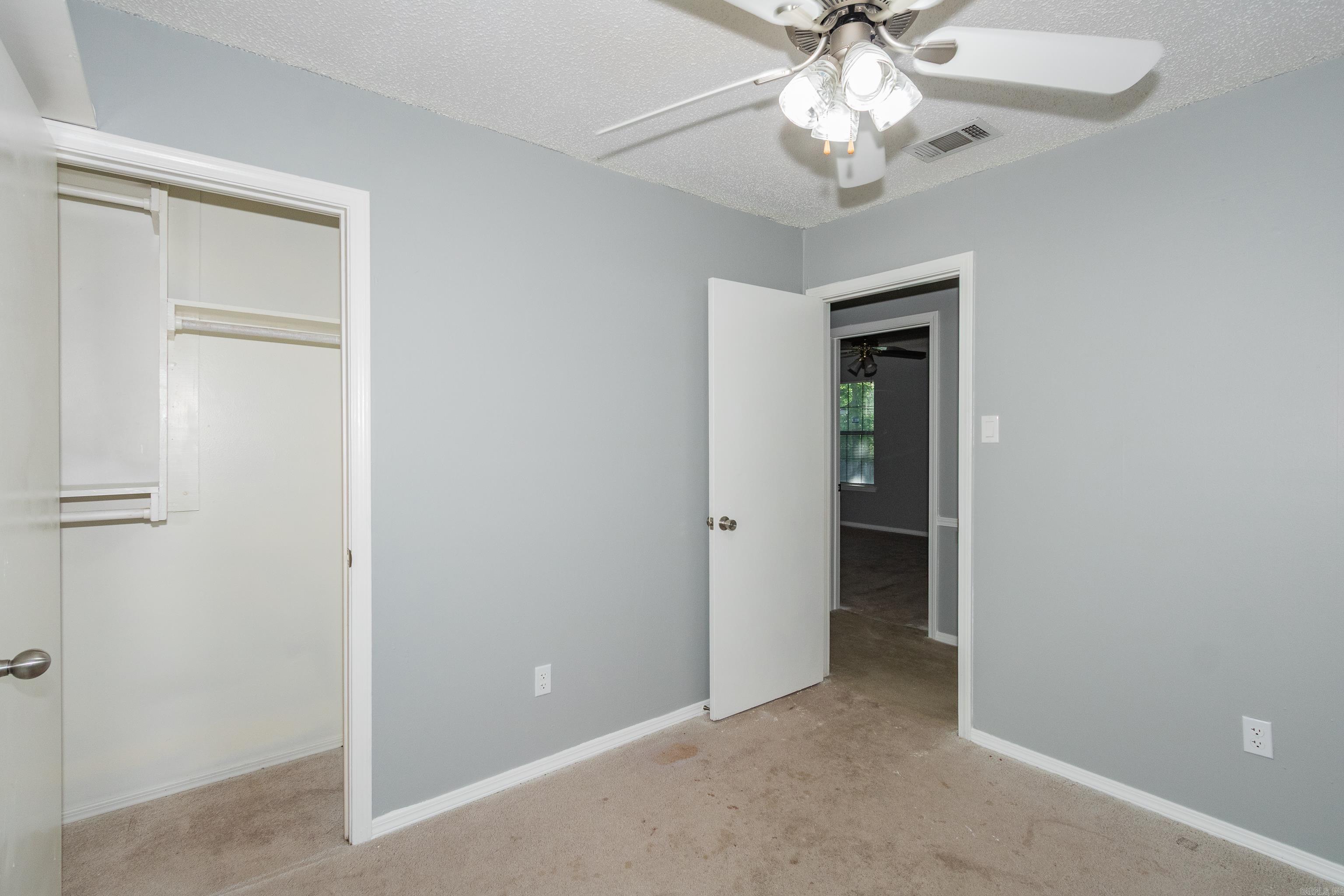8 Redleaf Circle  Little Rock, AR