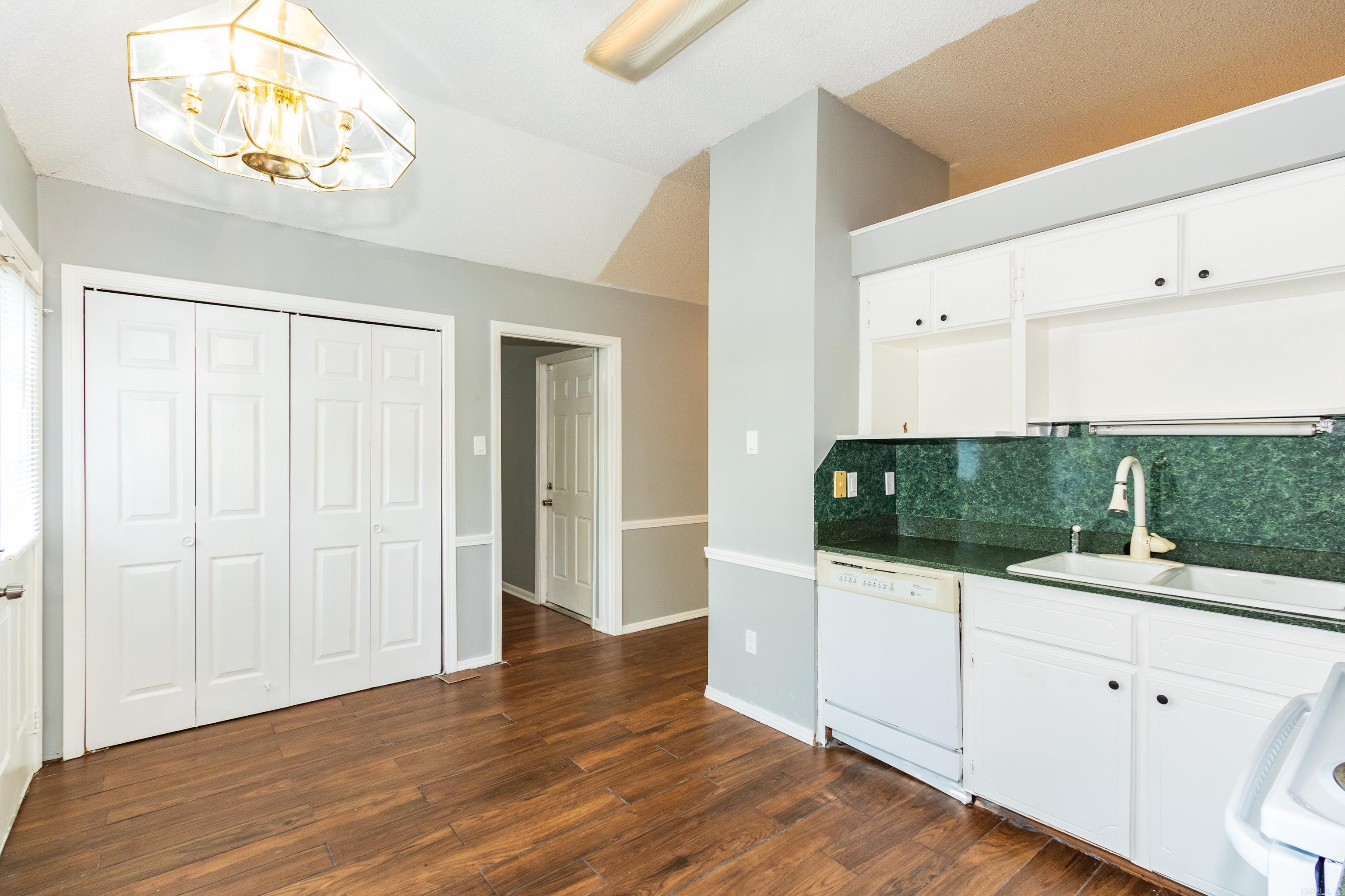 8 Redleaf Circle  Little Rock, AR