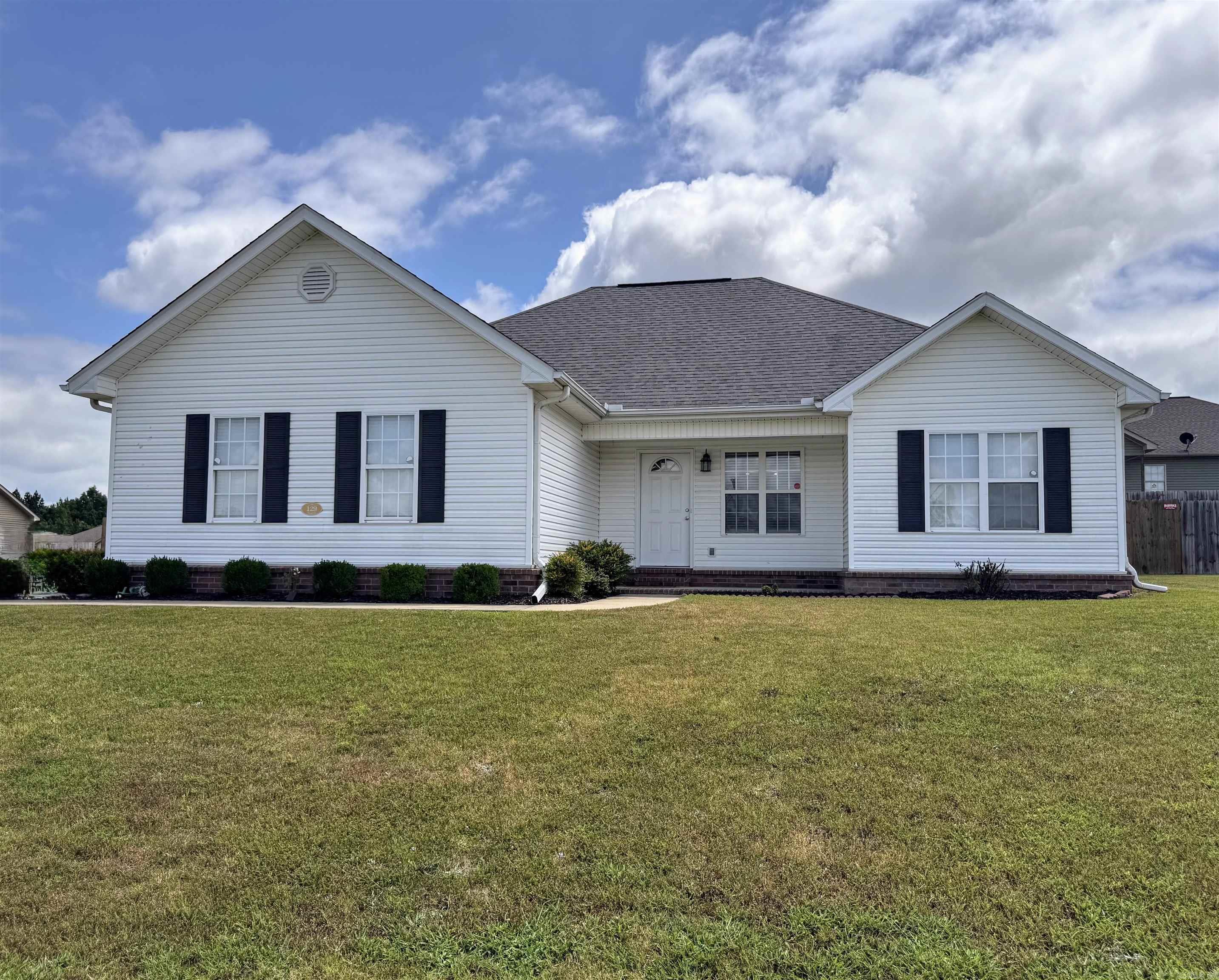 129 Creek Cir  Hensley, AR
