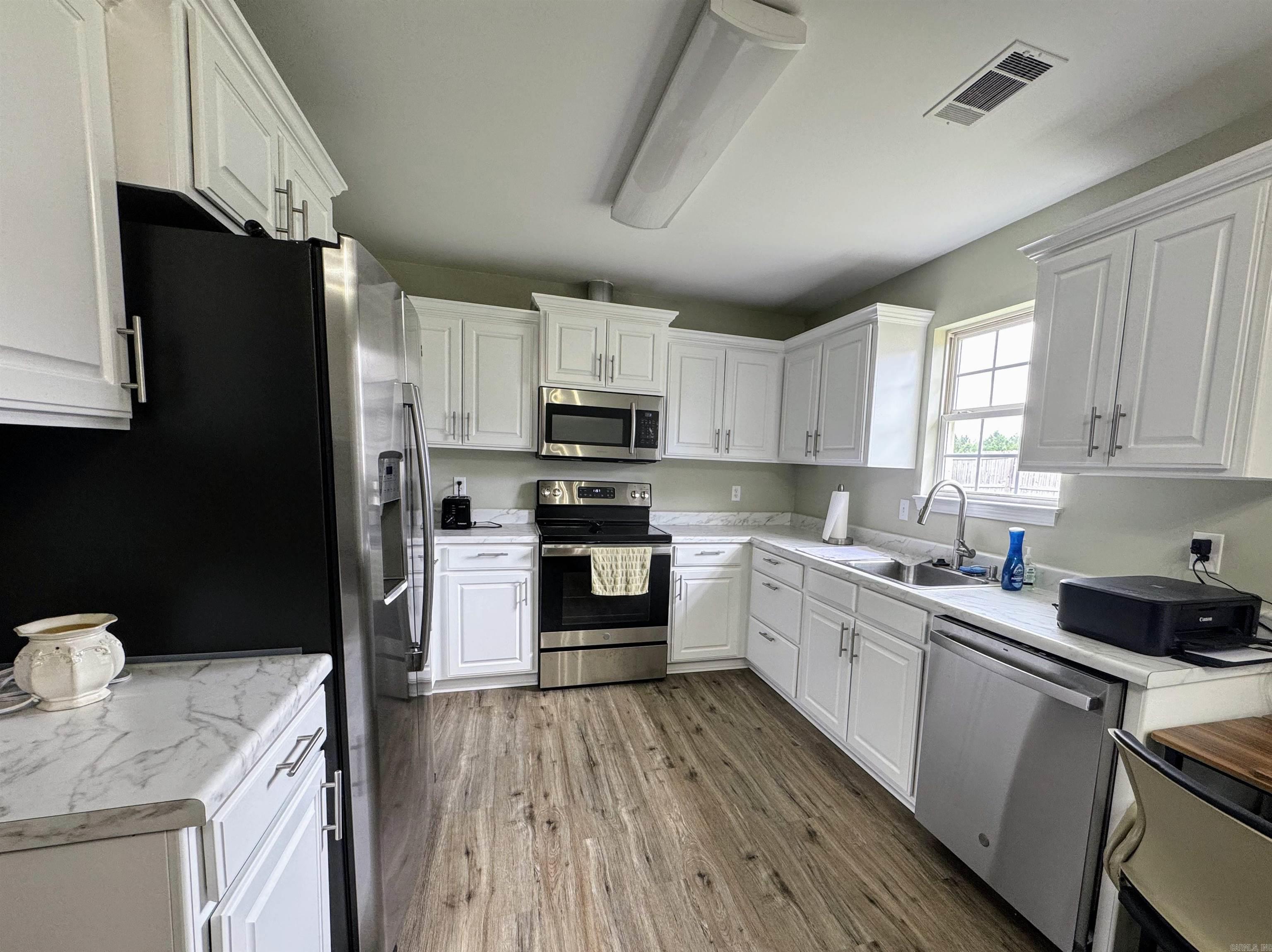 129 Creek Cir  Hensley, AR