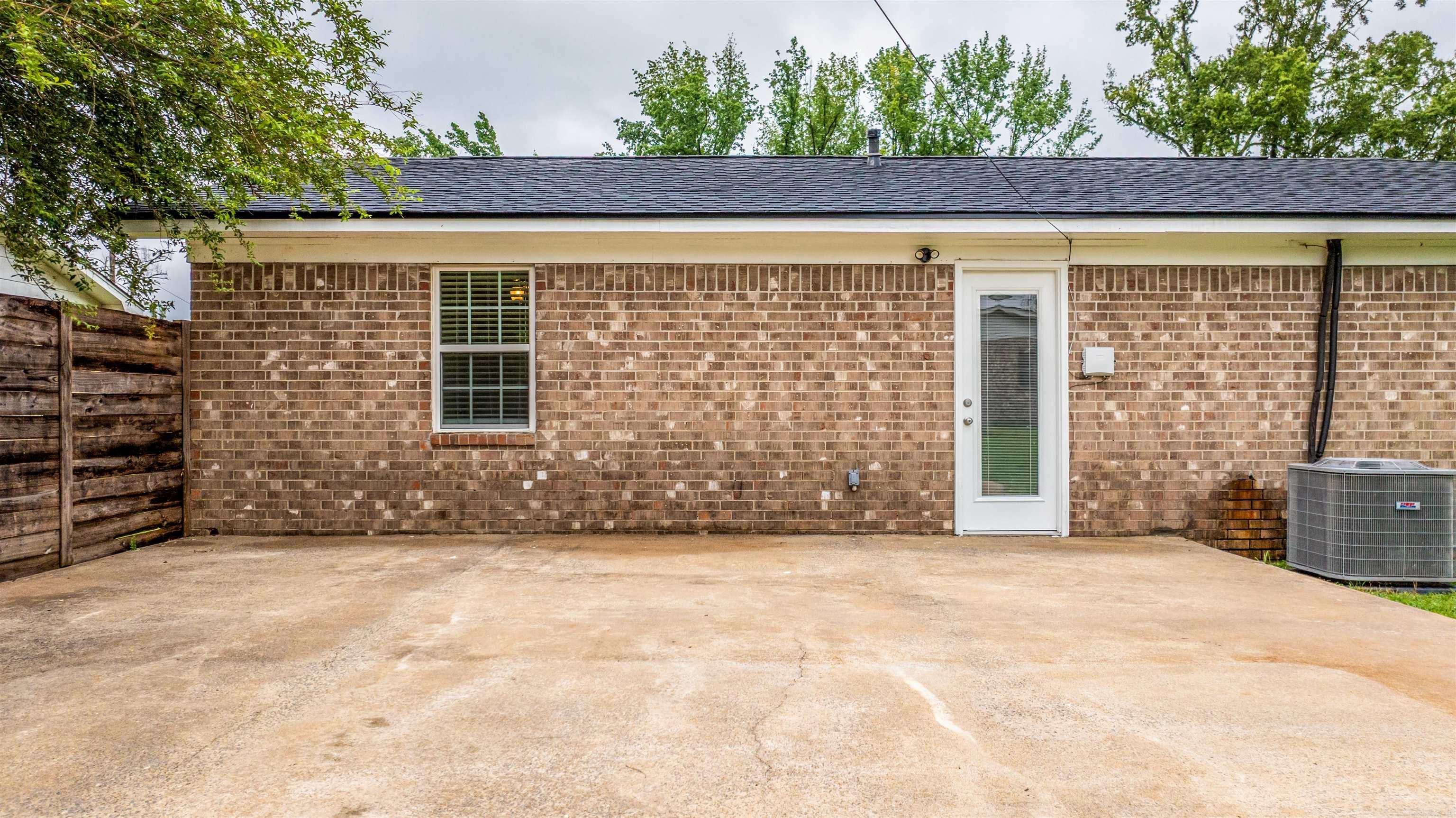 1204 Eastview Drive Jacksonville, AR 72076
