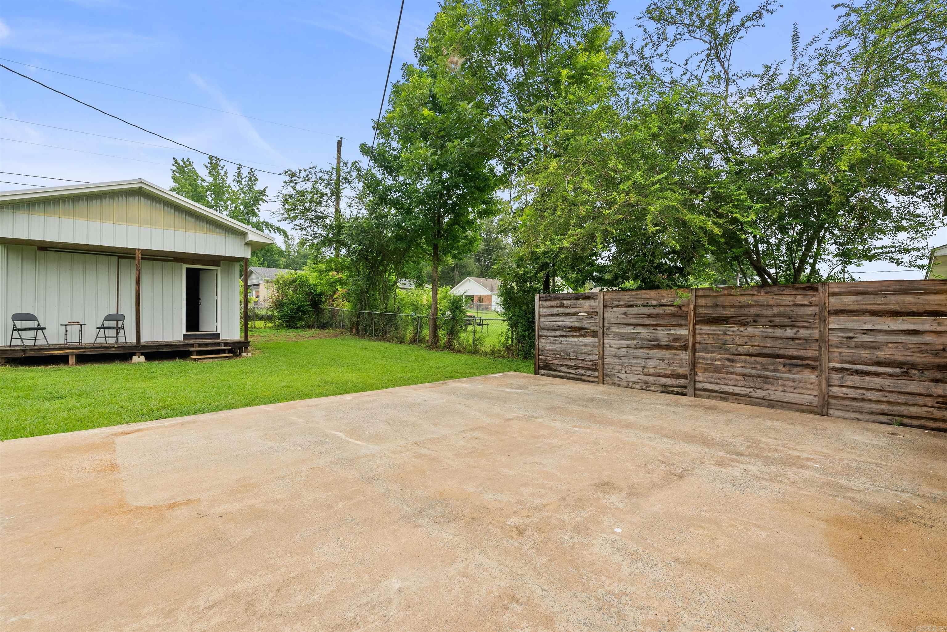 1204 Eastview Drive Jacksonville, AR 72076