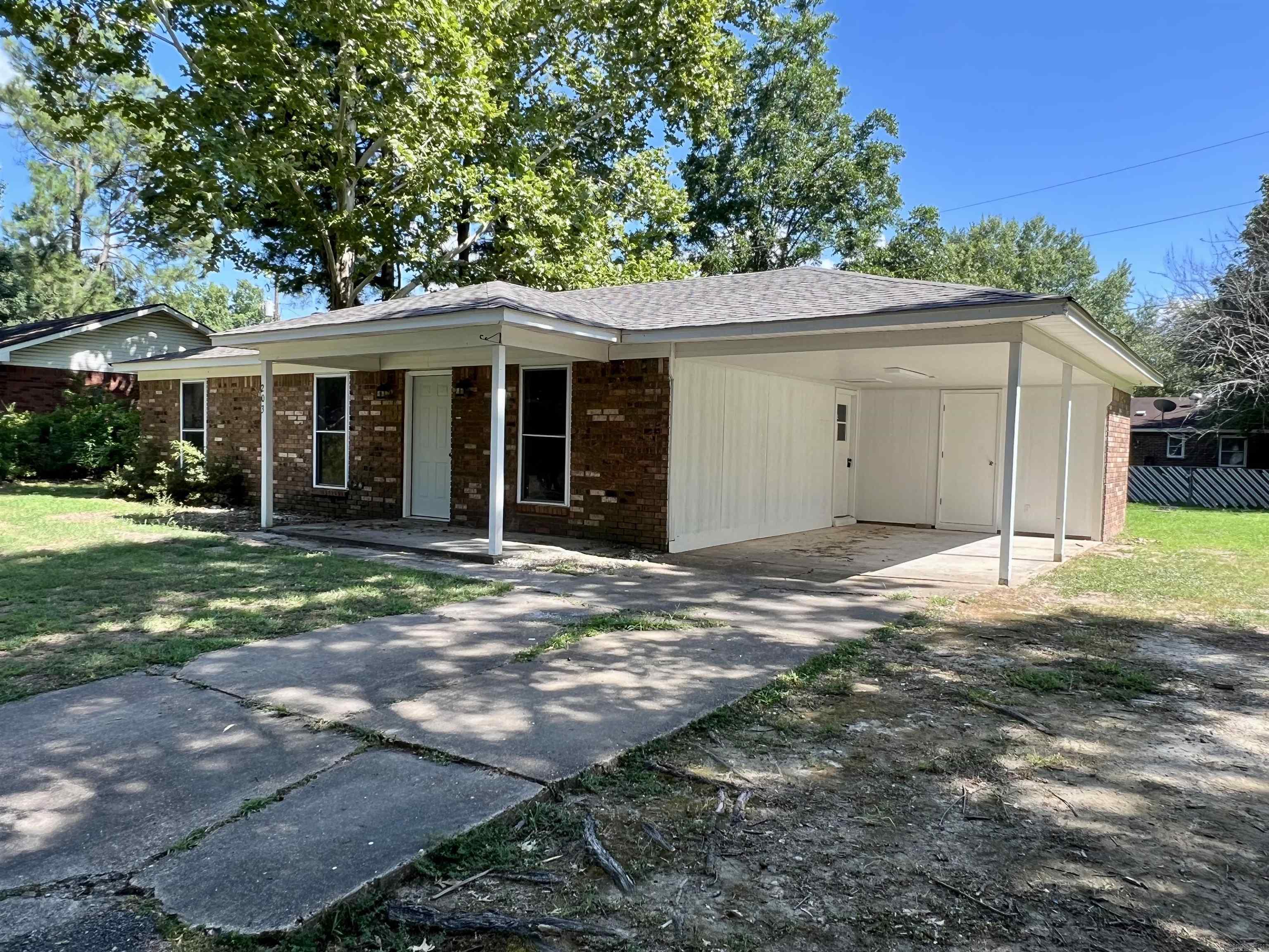 203 E Crystal Avenue Wynne, AR 72396