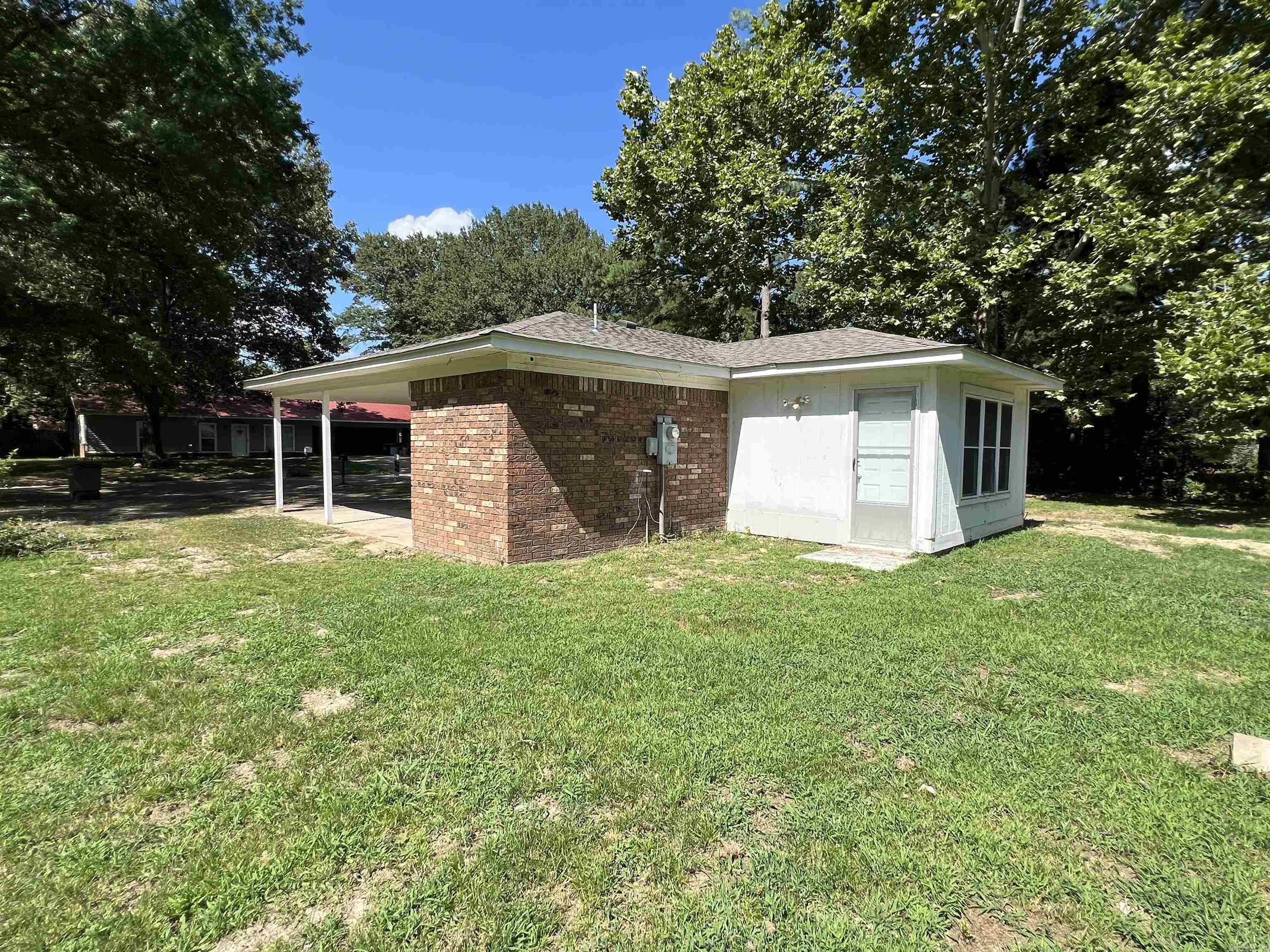 203 E Crystal Avenue Wynne, AR 72396