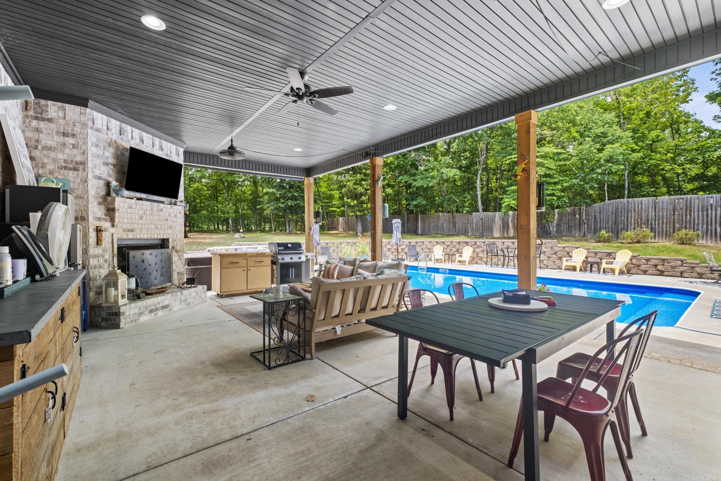 9009 Ivey  Benton, AR