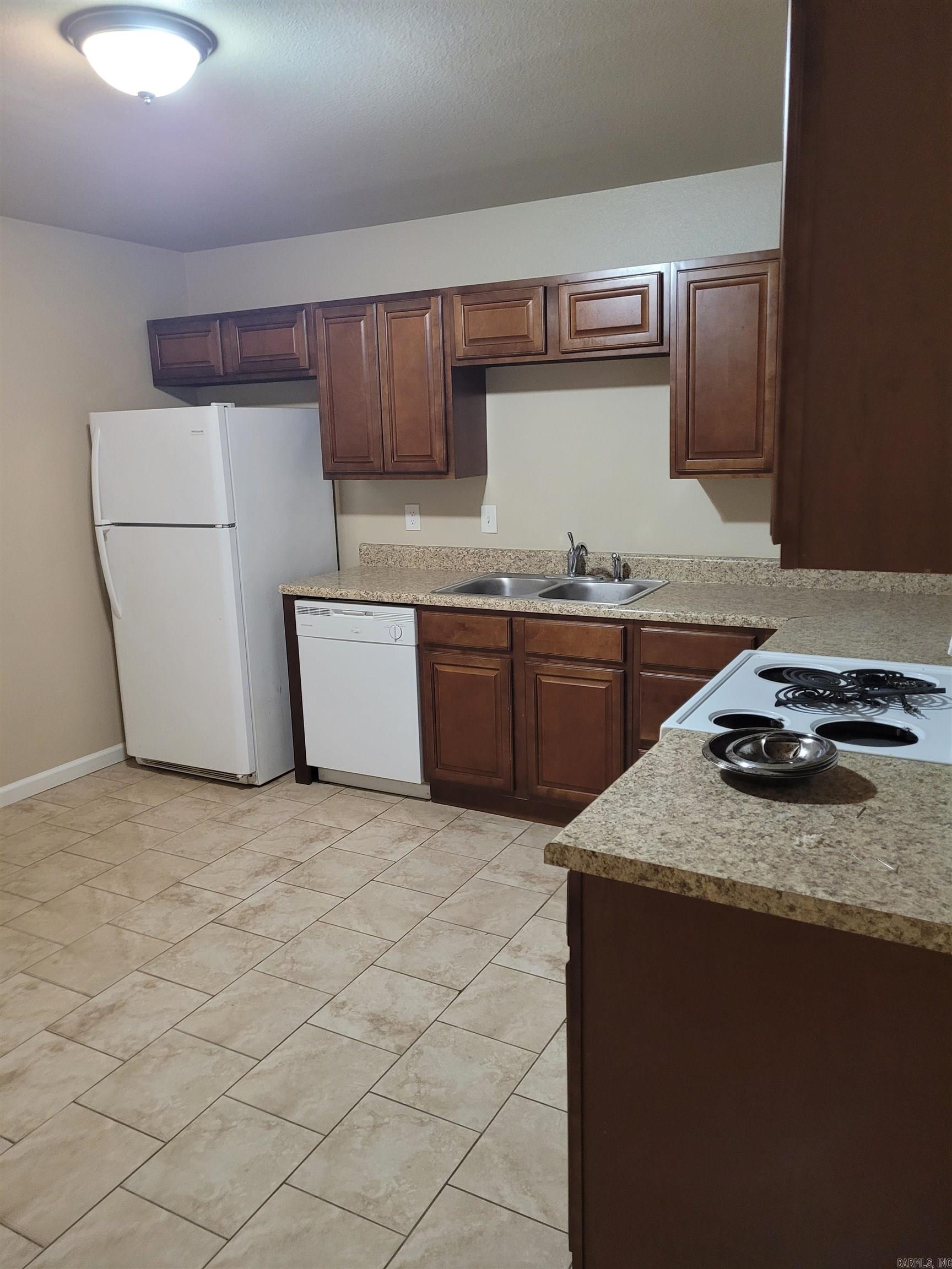 1100 Appianway A