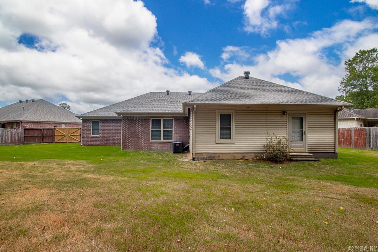 26 Congressional Drive Little Rock, AR 72210-2851