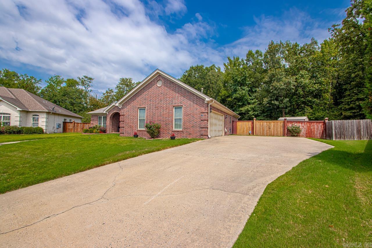 26 Congressional Drive Little Rock, AR 72210-2851