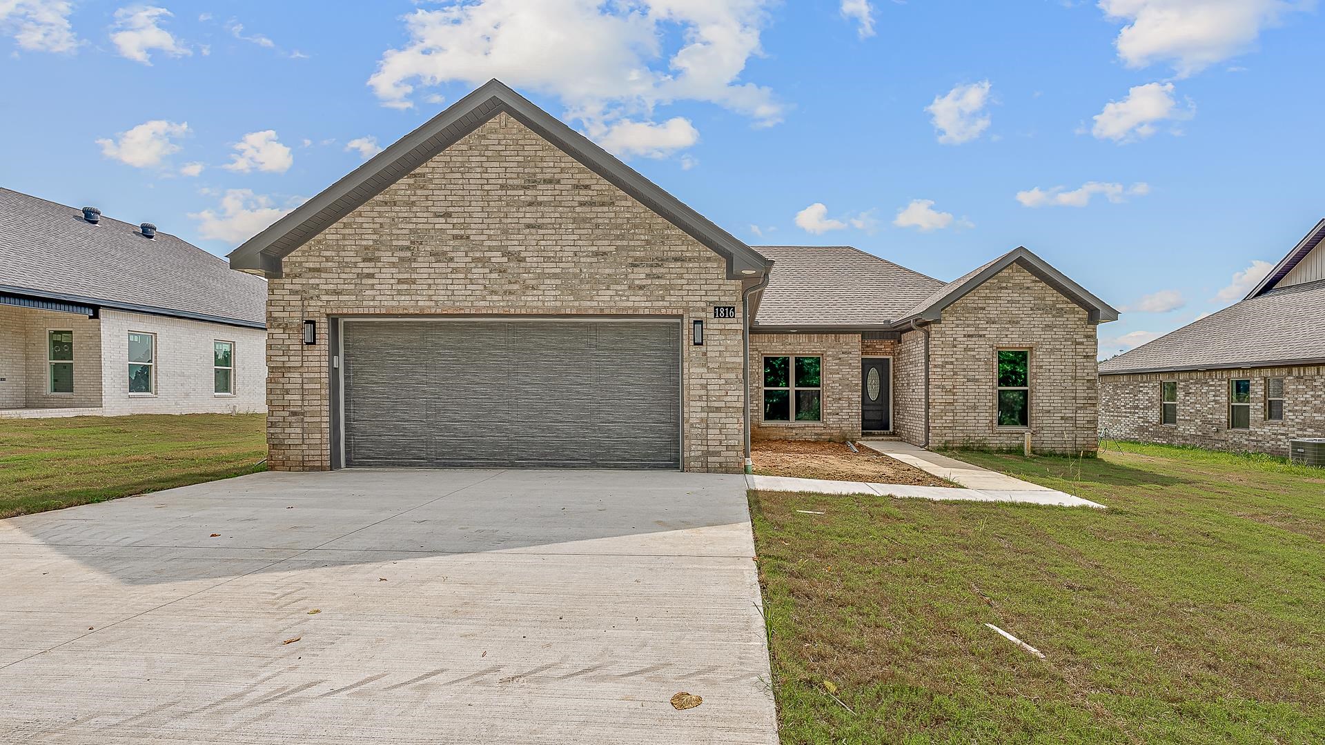 1816 N Oak  Brookland, AR
