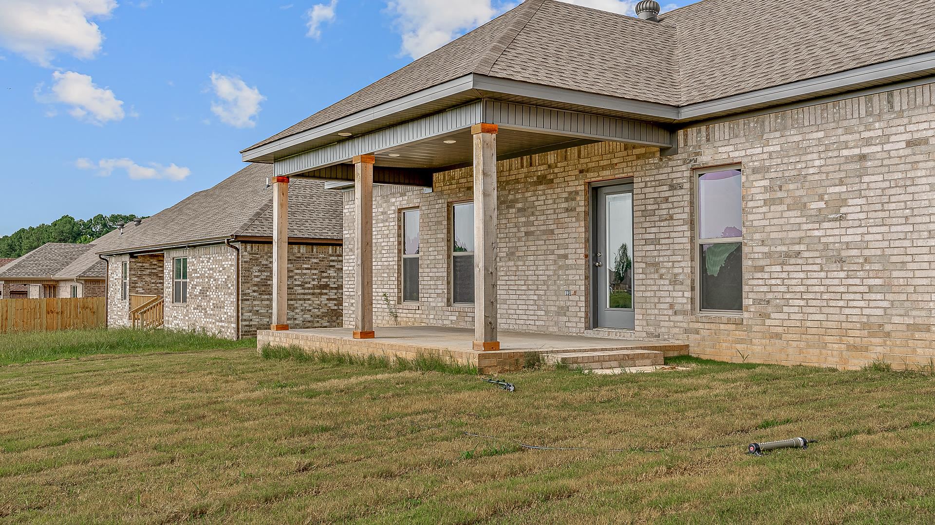 1816 N Oak  Brookland, AR