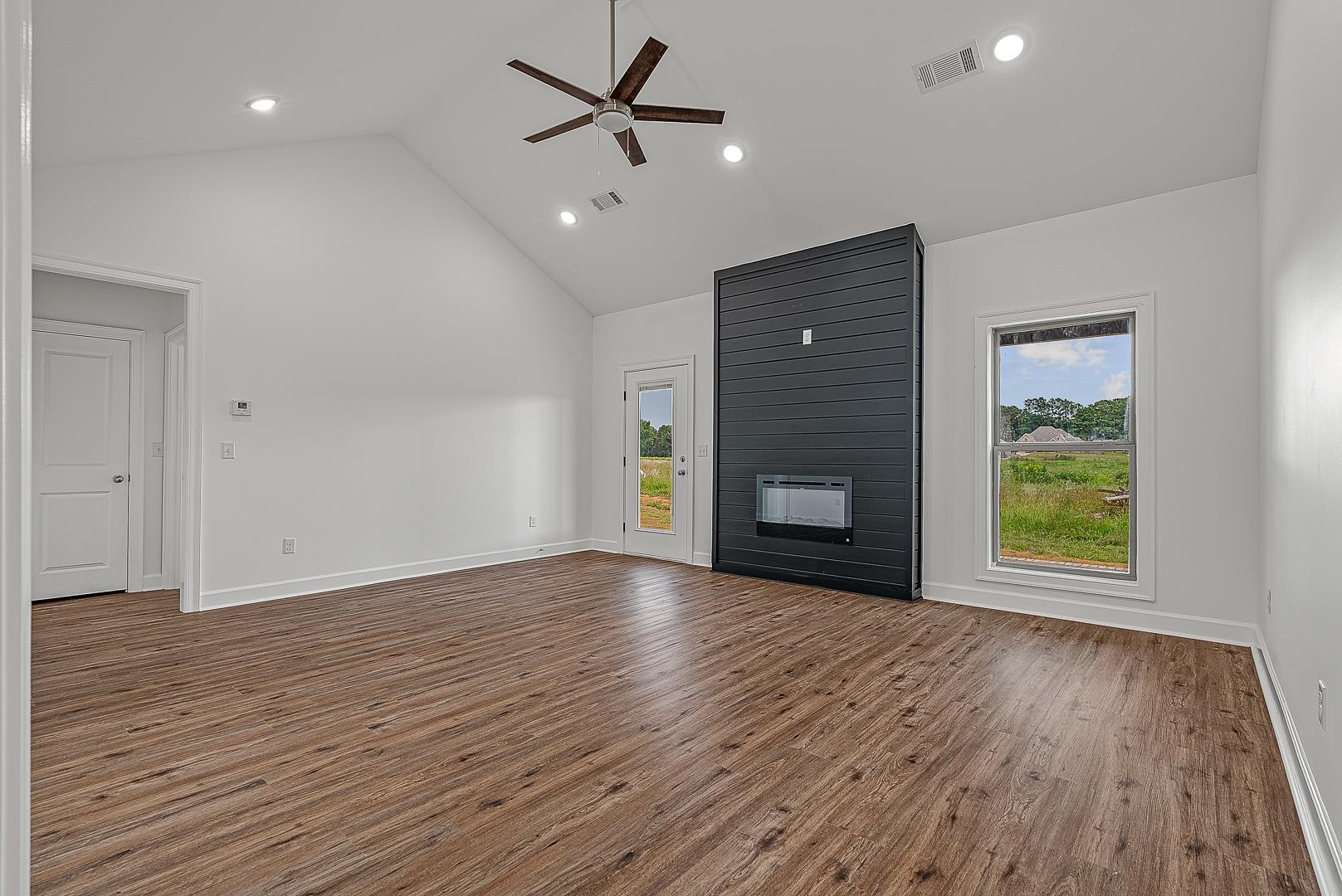 1816 N Oak  Brookland, AR