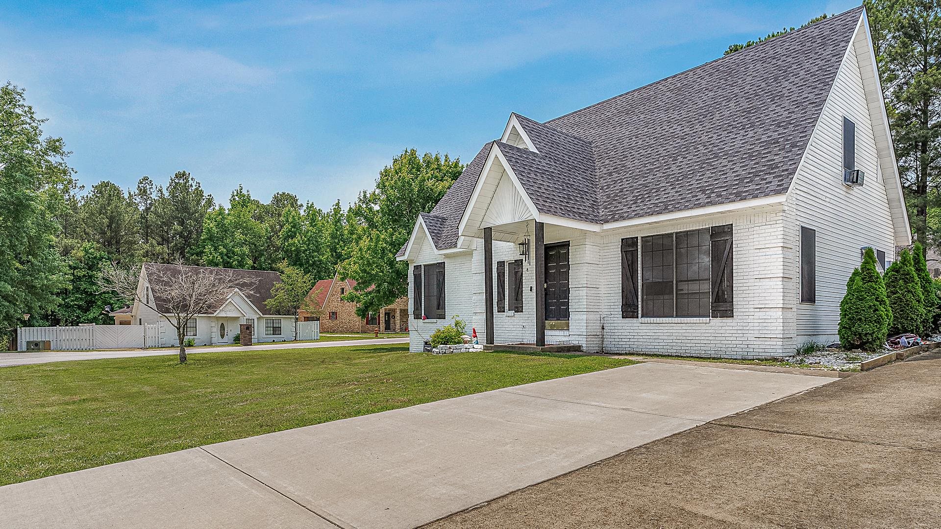 1301 Golf Course  Jonesboro, AR