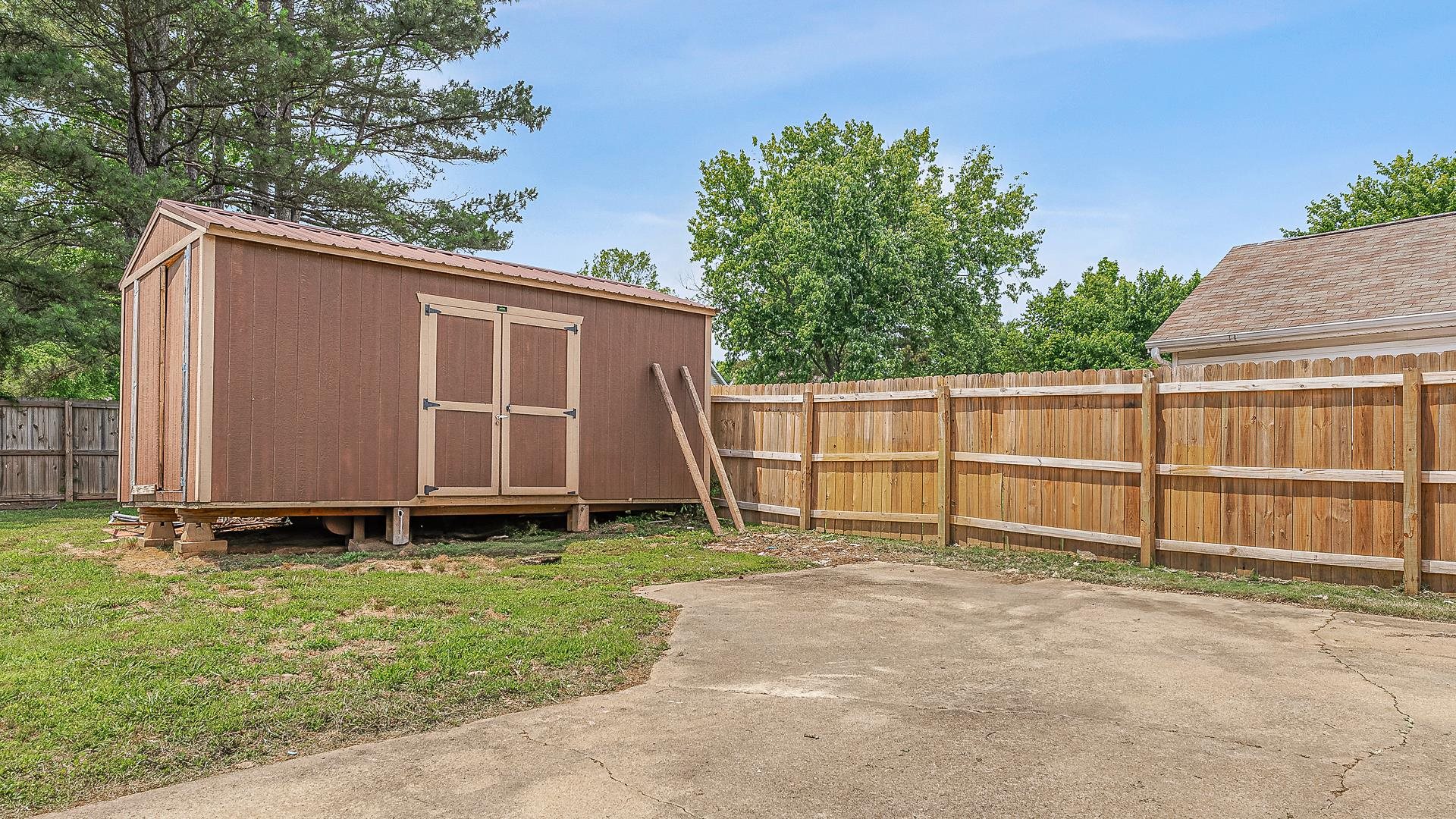 1301 Golf Course  Jonesboro, AR
