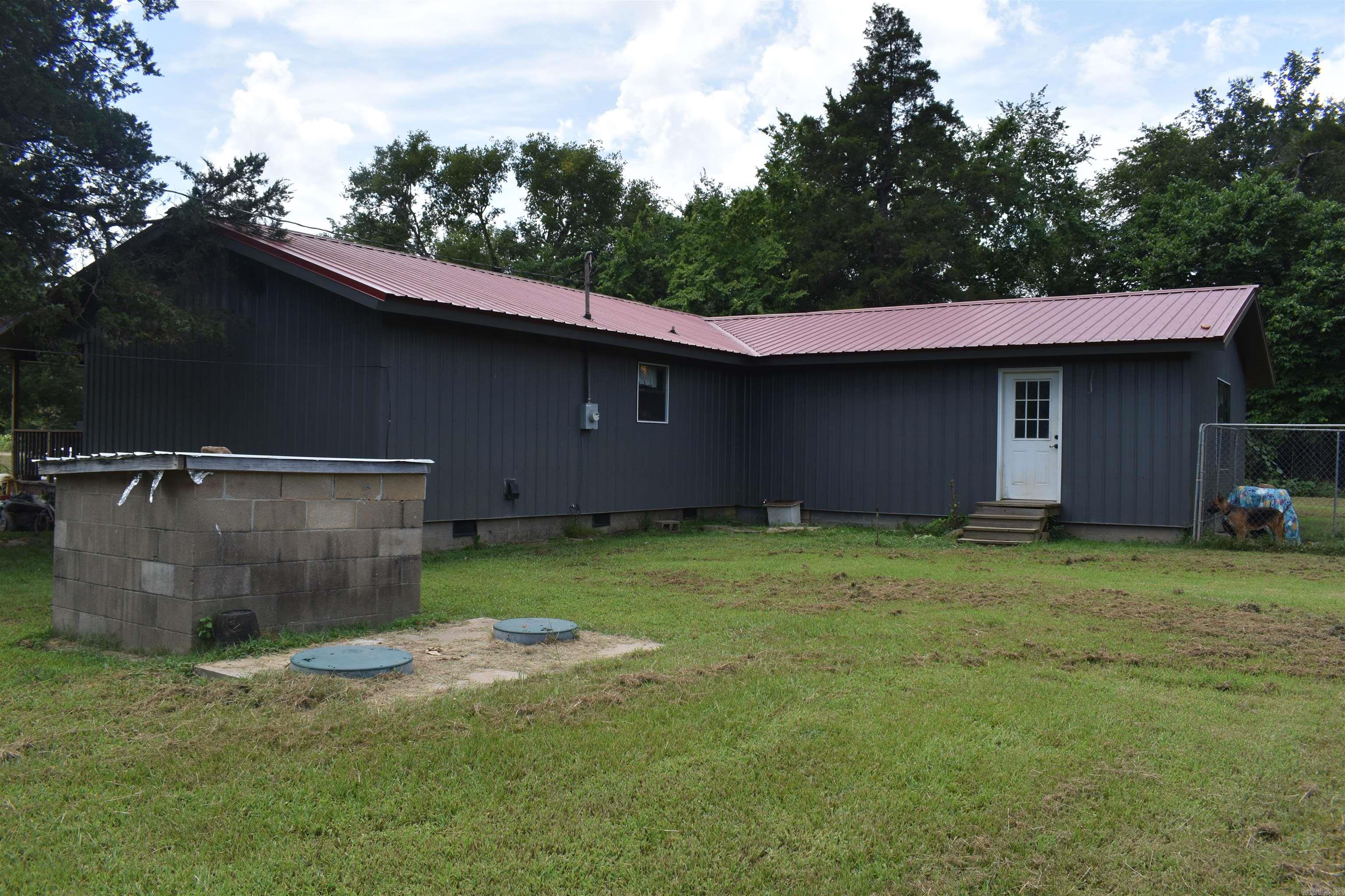 31986 Highway 80  Danville, AR