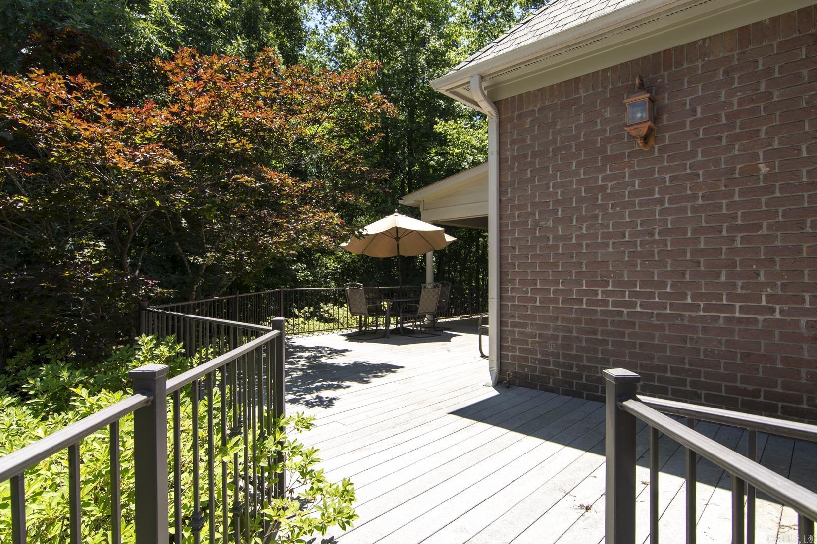 60 Sologne Cir  Little Rock, AR