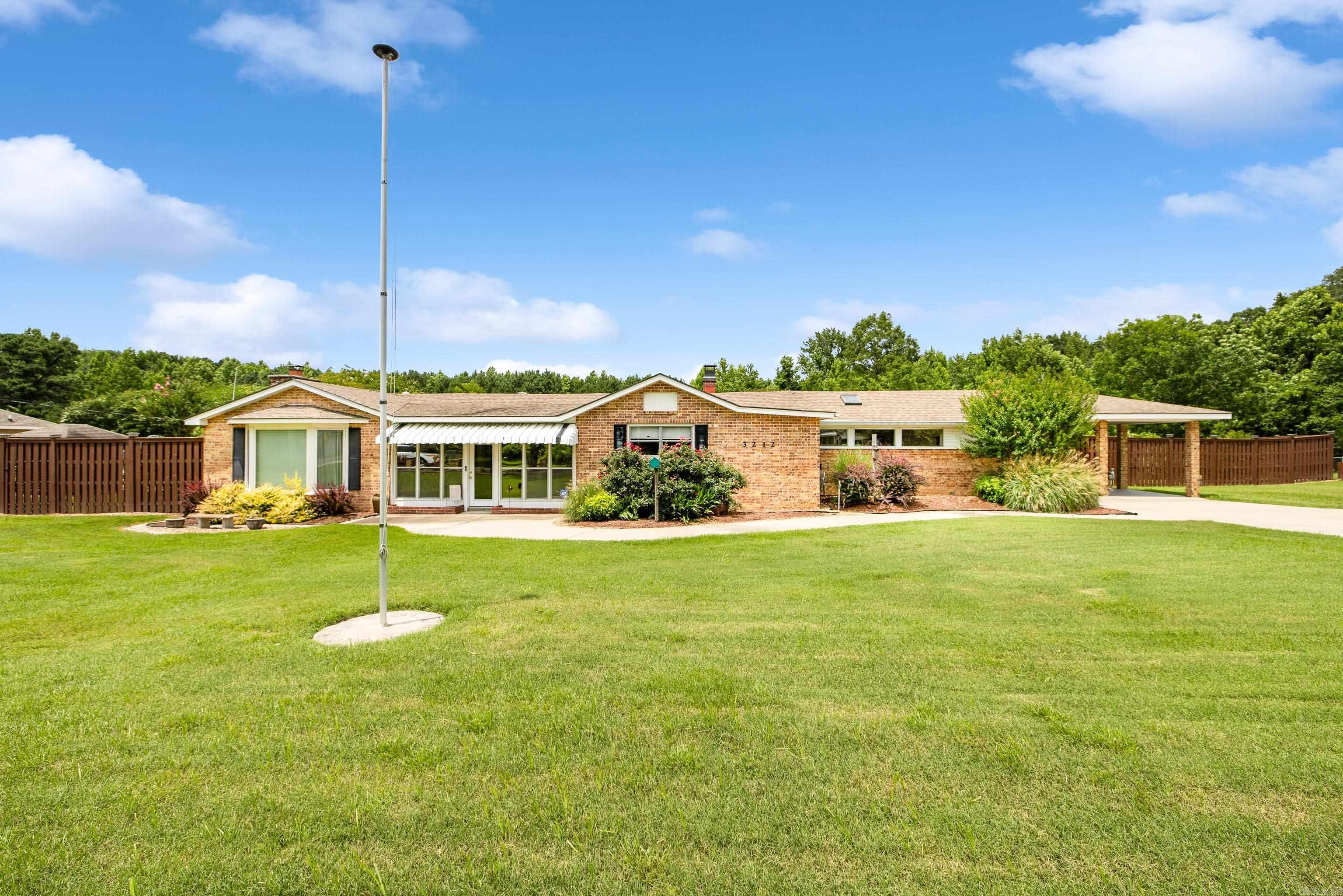 3212 Silica Heights