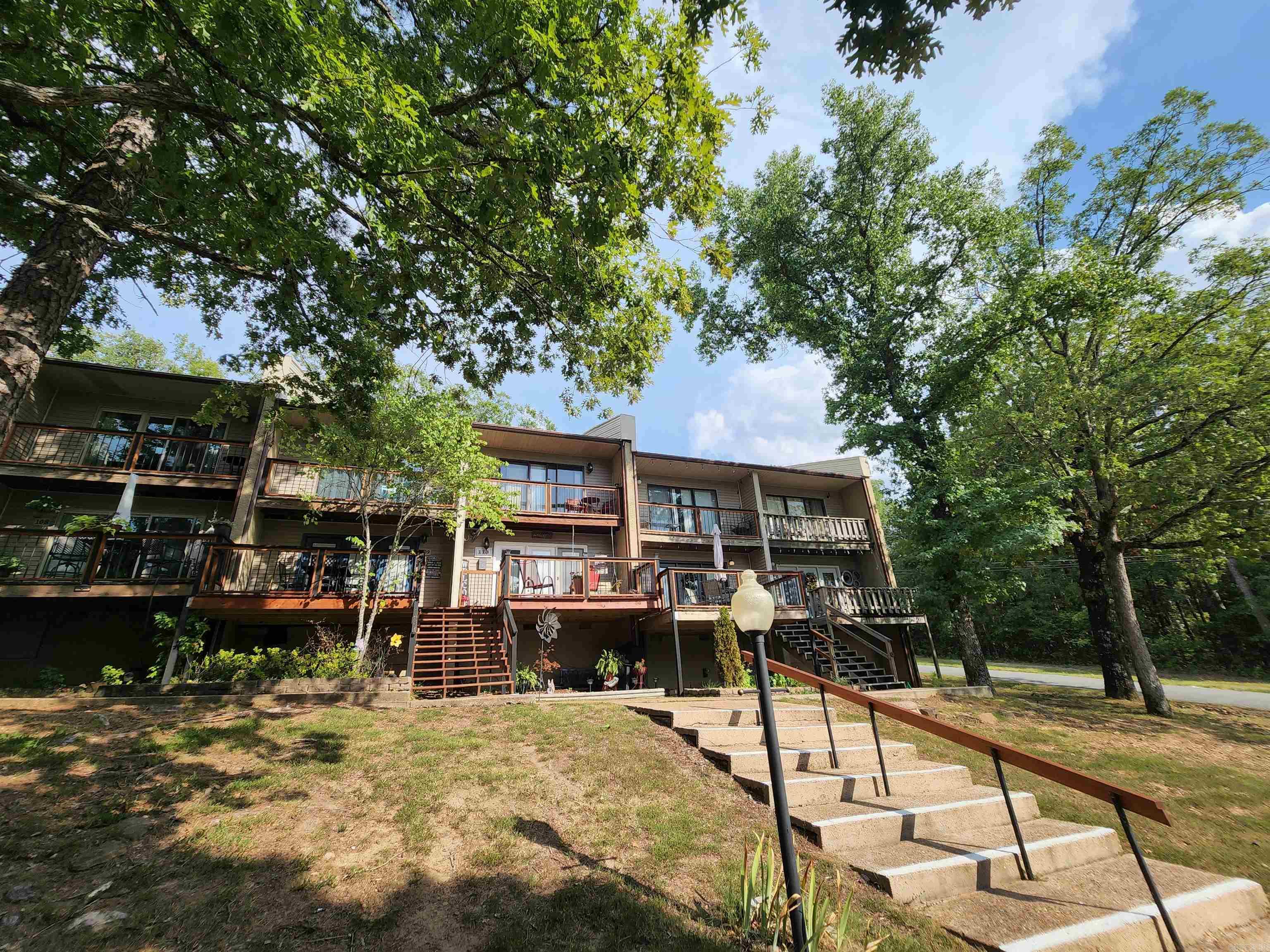 601 Dave Creek Parkway  Fairfield Bay, AR