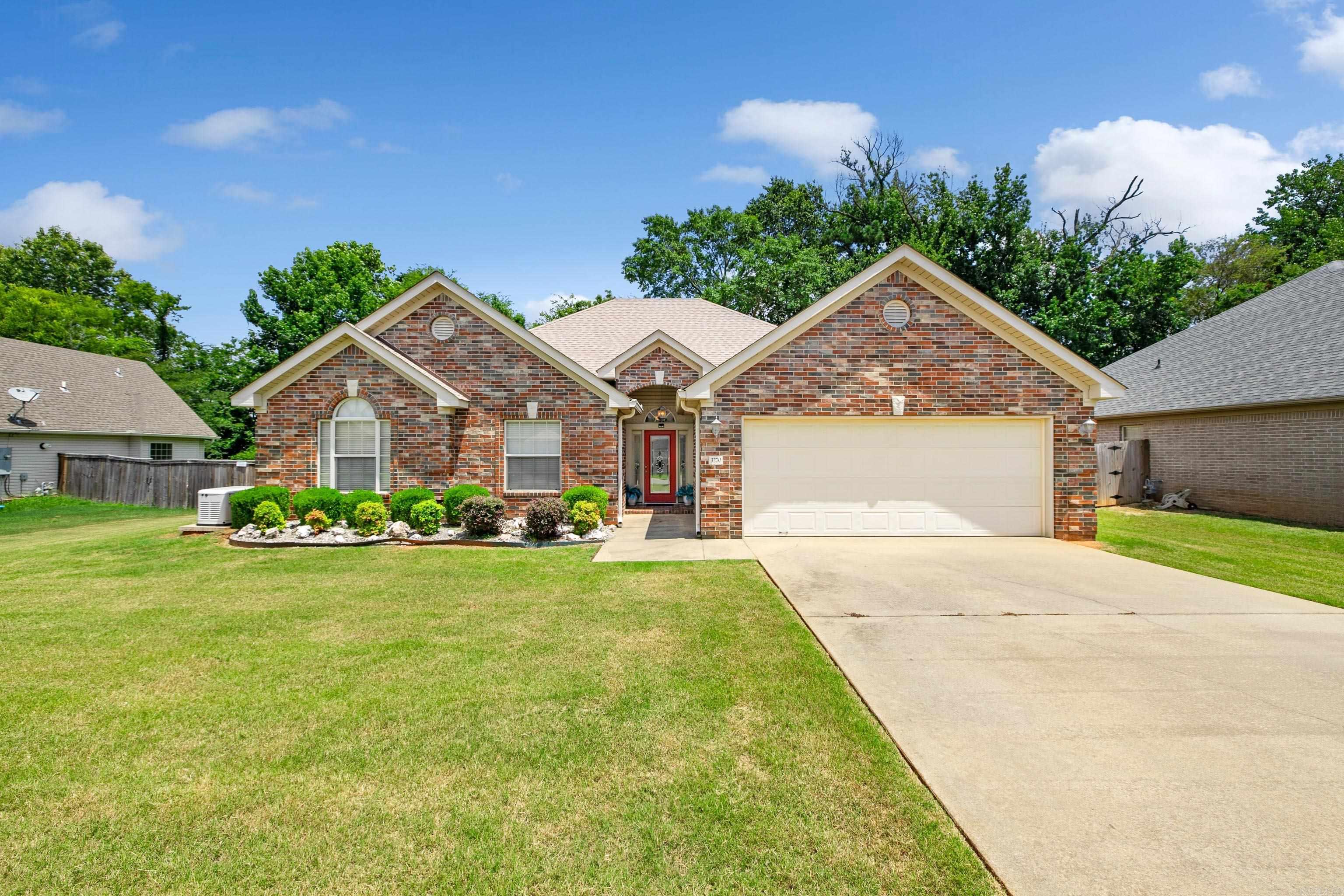 3270 Clover Hill Lane  Benton, AR