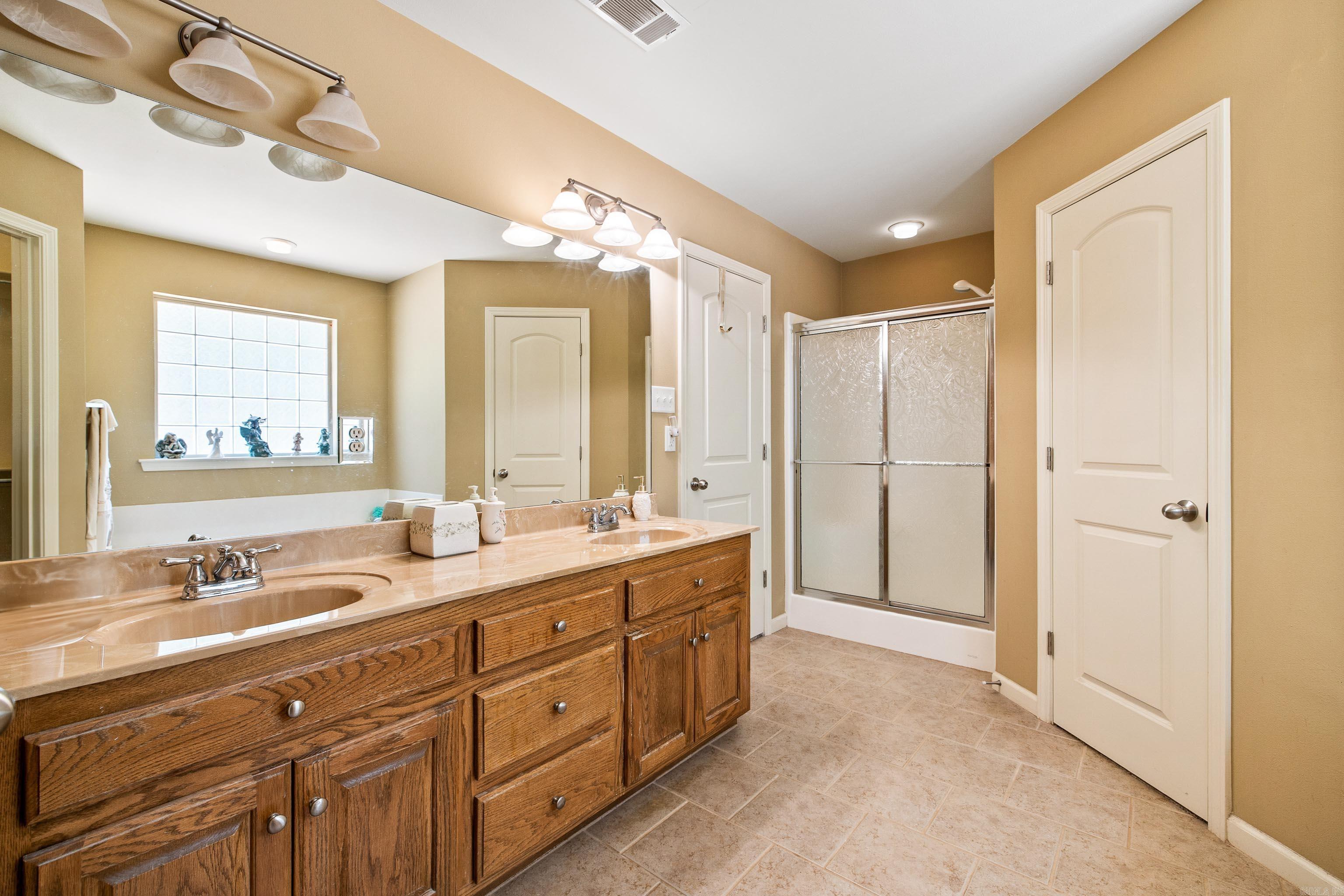 3270 Clover Hill Lane  Benton, AR