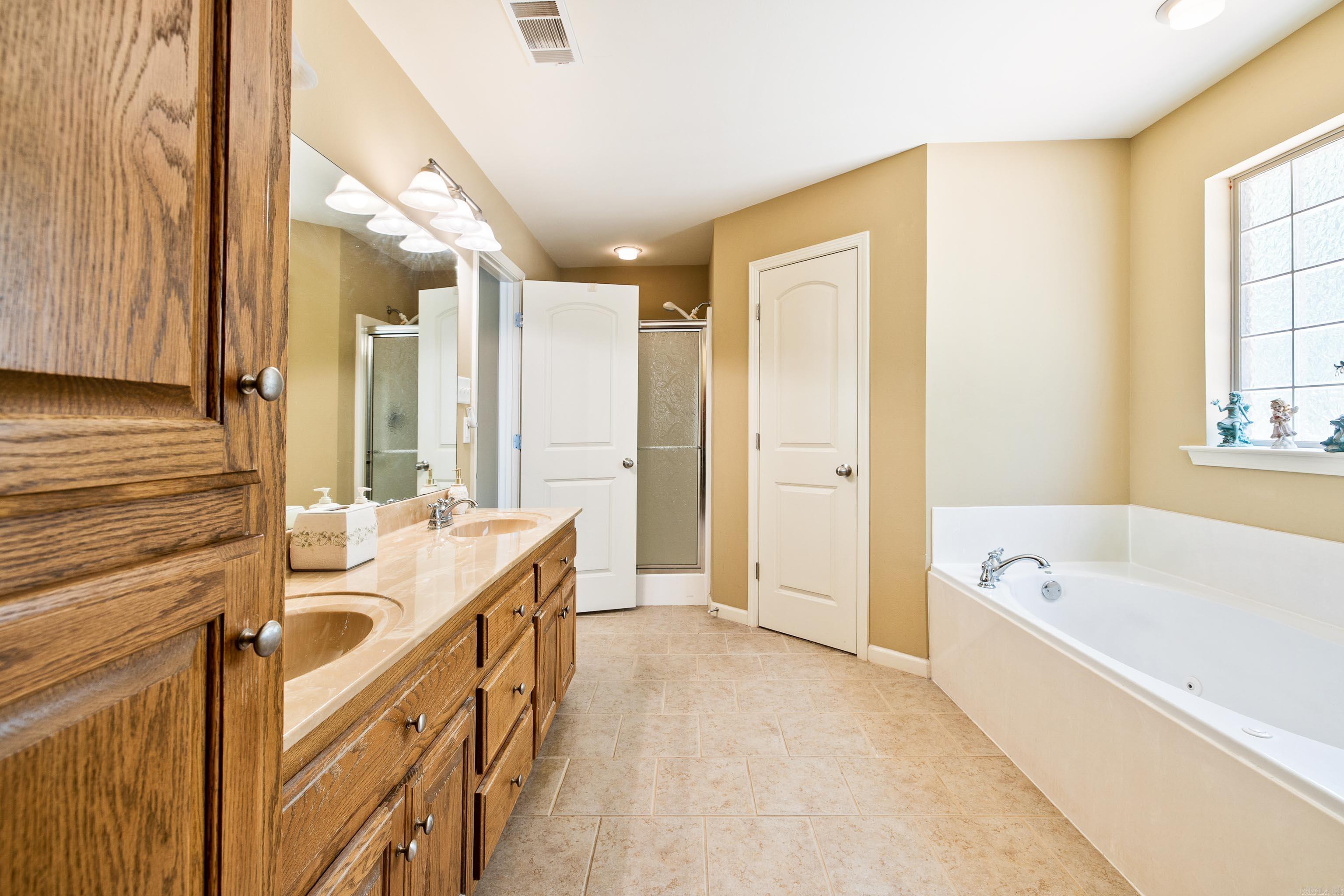 3270 Clover Hill Lane  Benton, AR