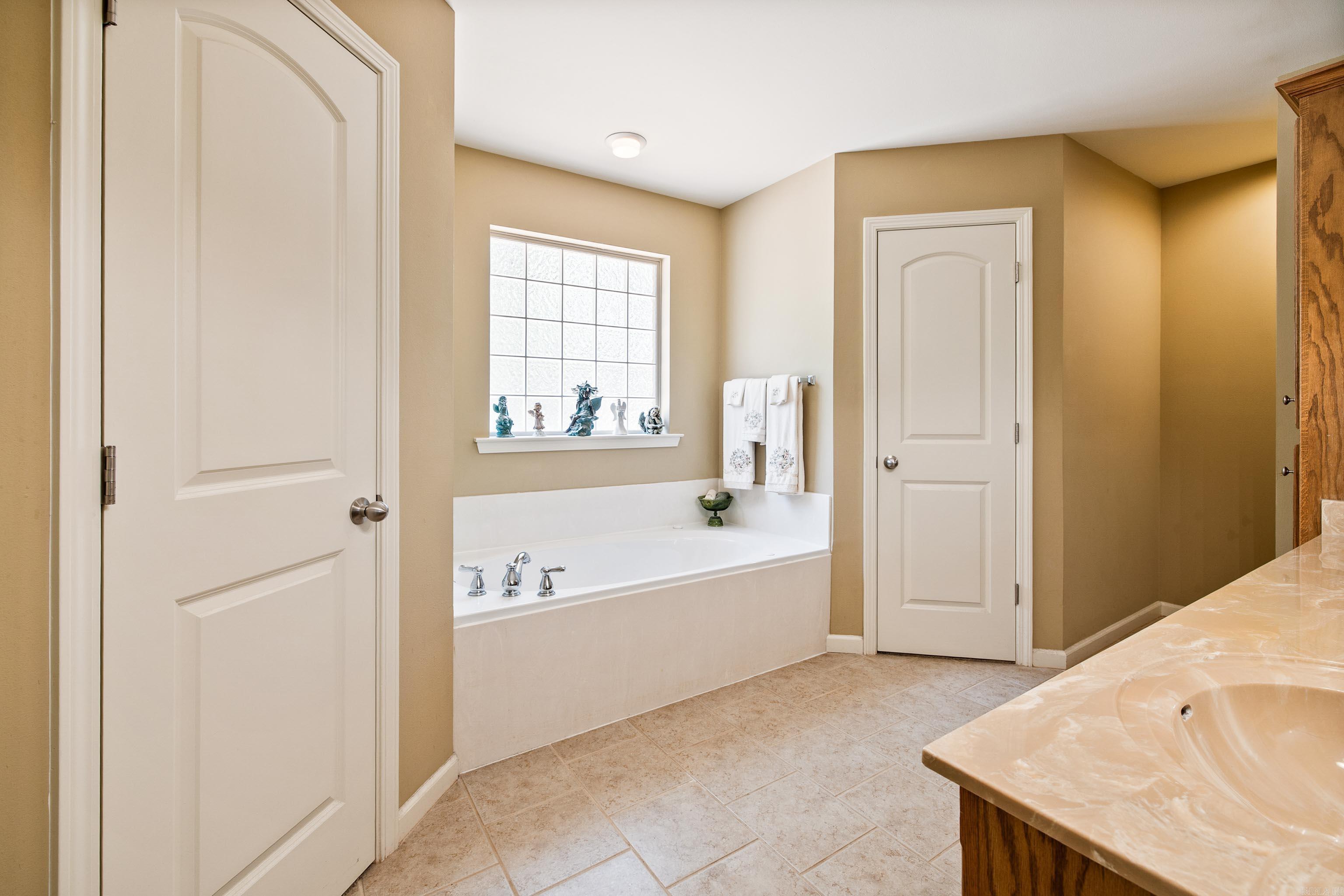 3270 Clover Hill Lane  Benton, AR