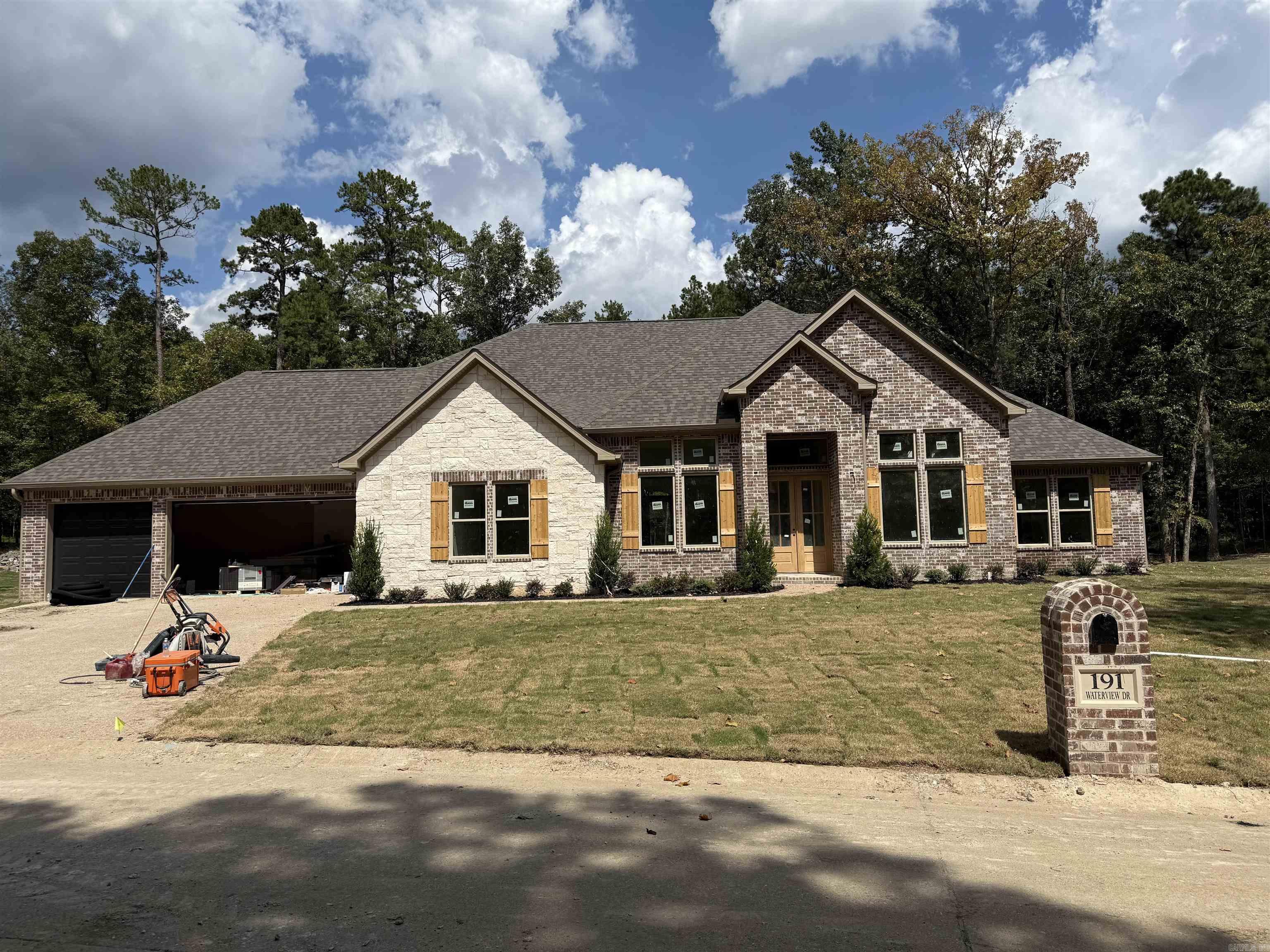 191 Waterview