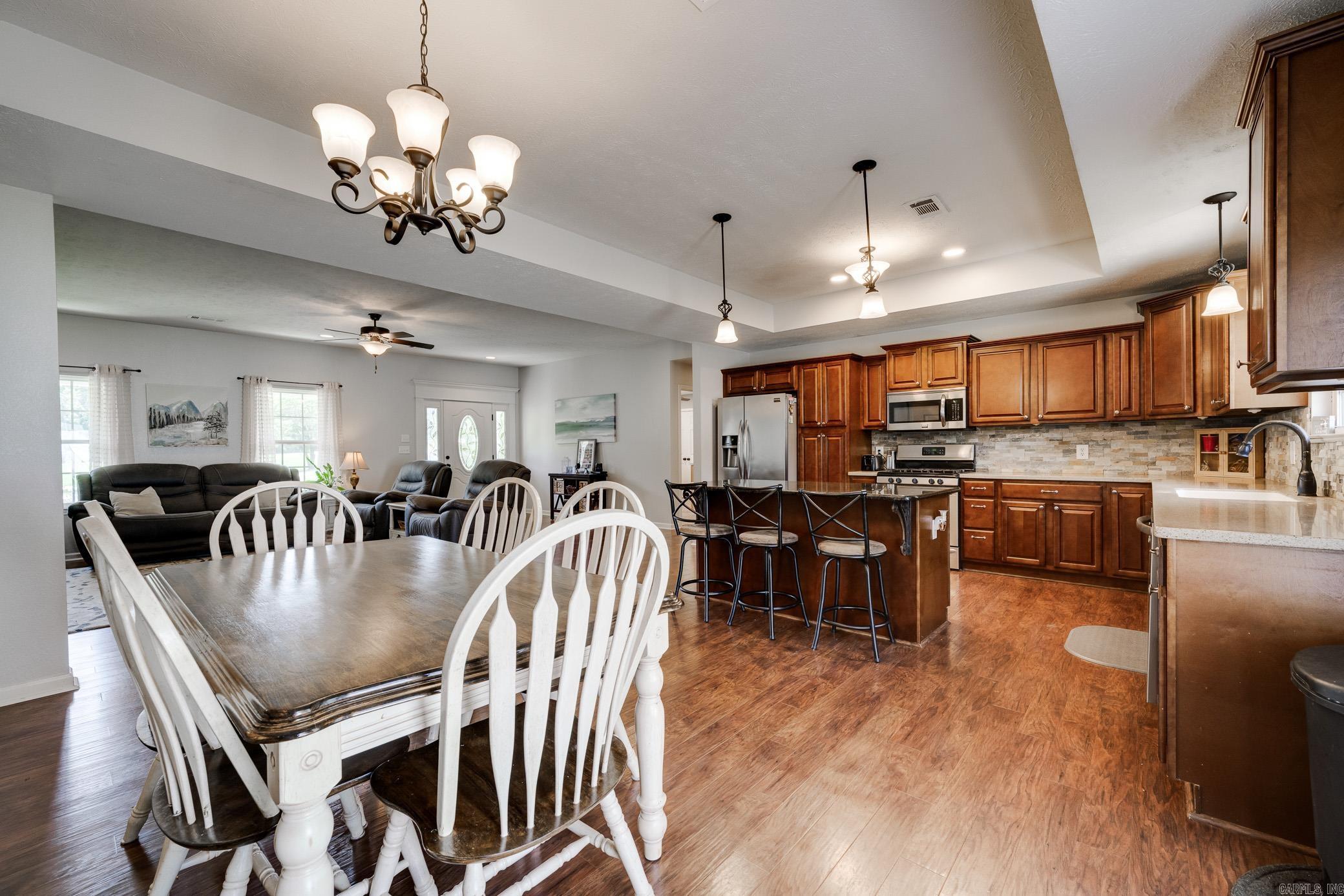 79 Kennedy Hollow  Houston, AR