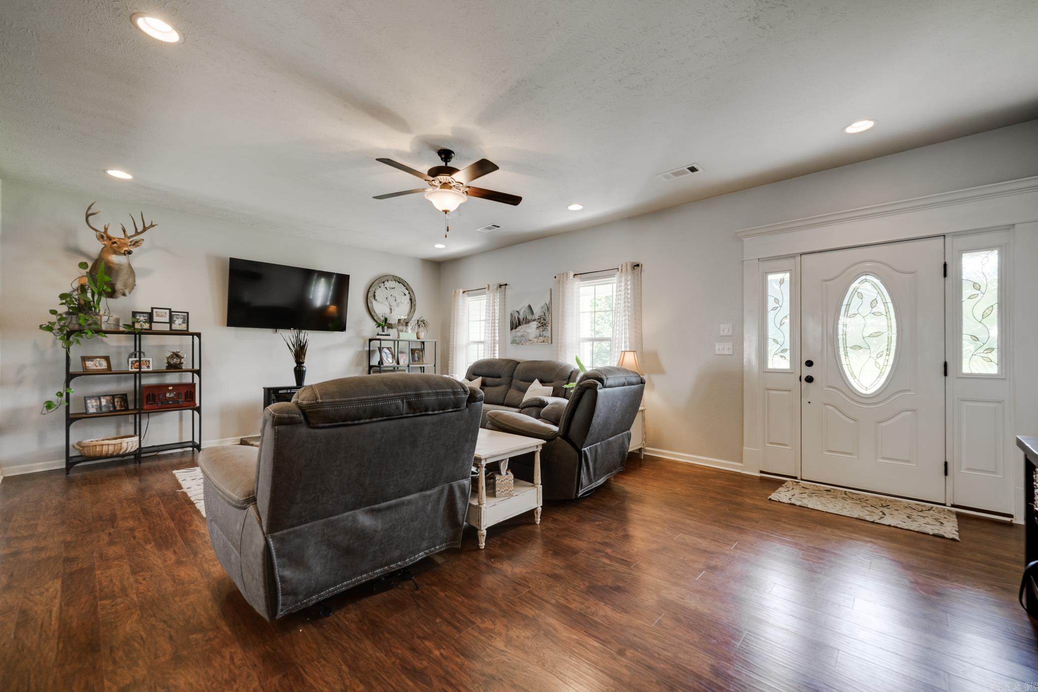 79 Kennedy Hollow  Houston, AR