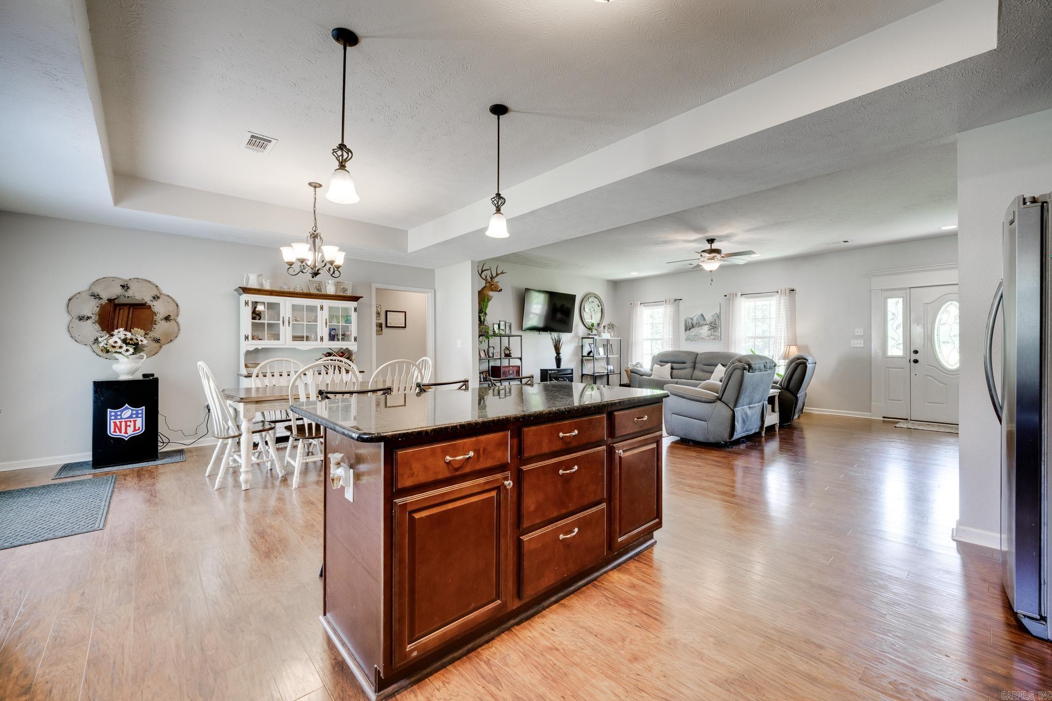 79 Kennedy Hollow  Houston, AR