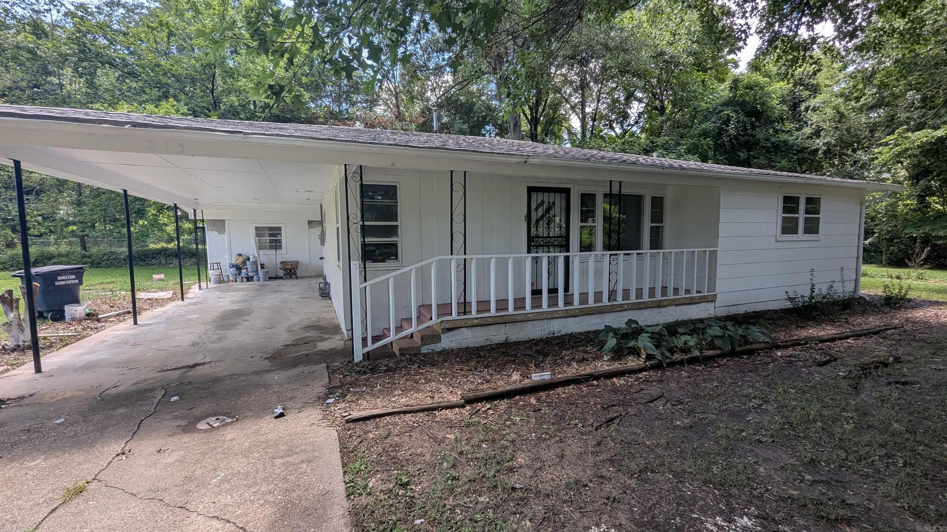 215 Mayo  Piggott, AR