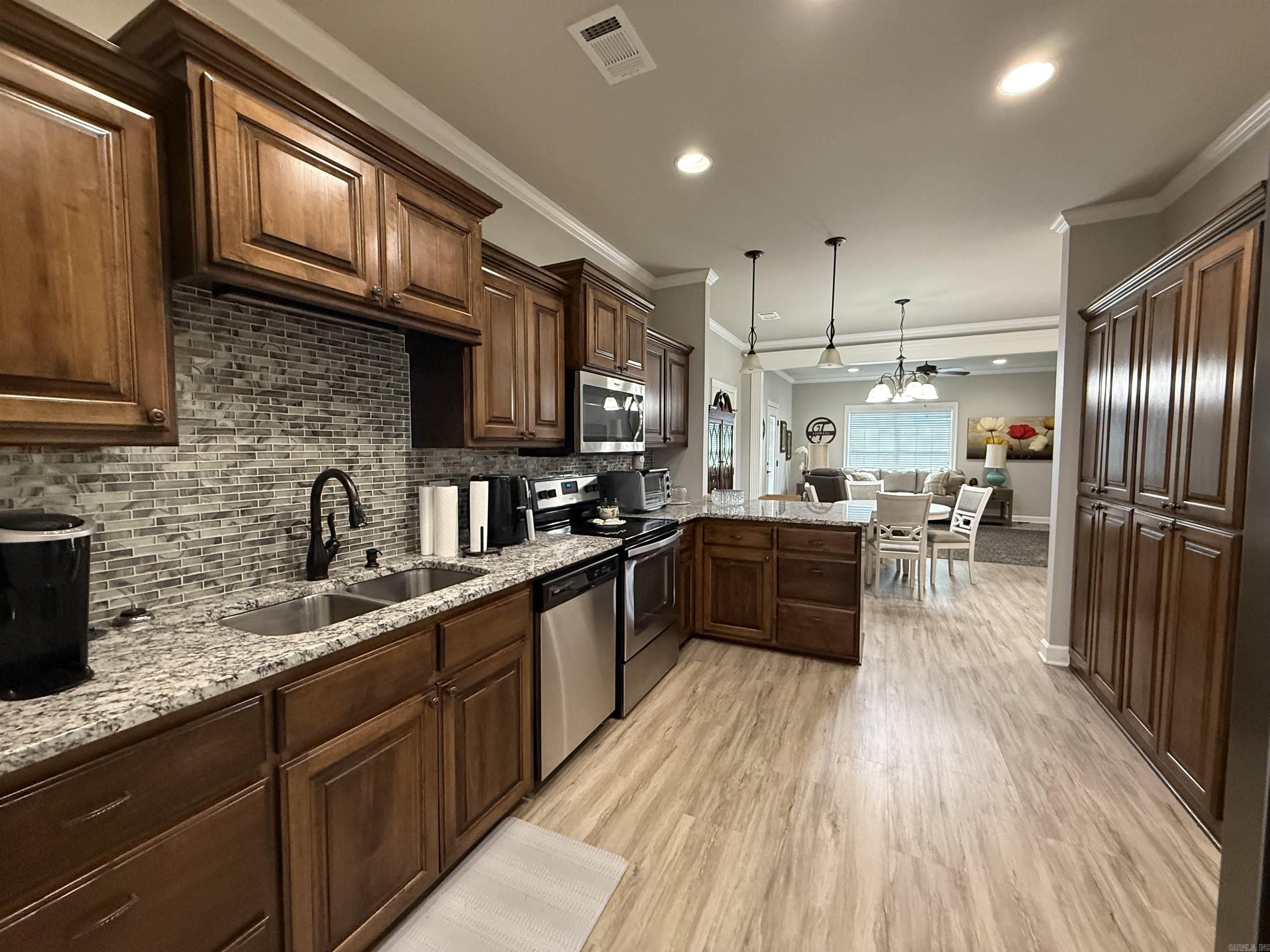 213 Cobblestone  Russellville, AR