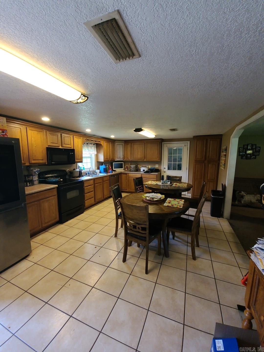 343 W 13th  Newark, AR