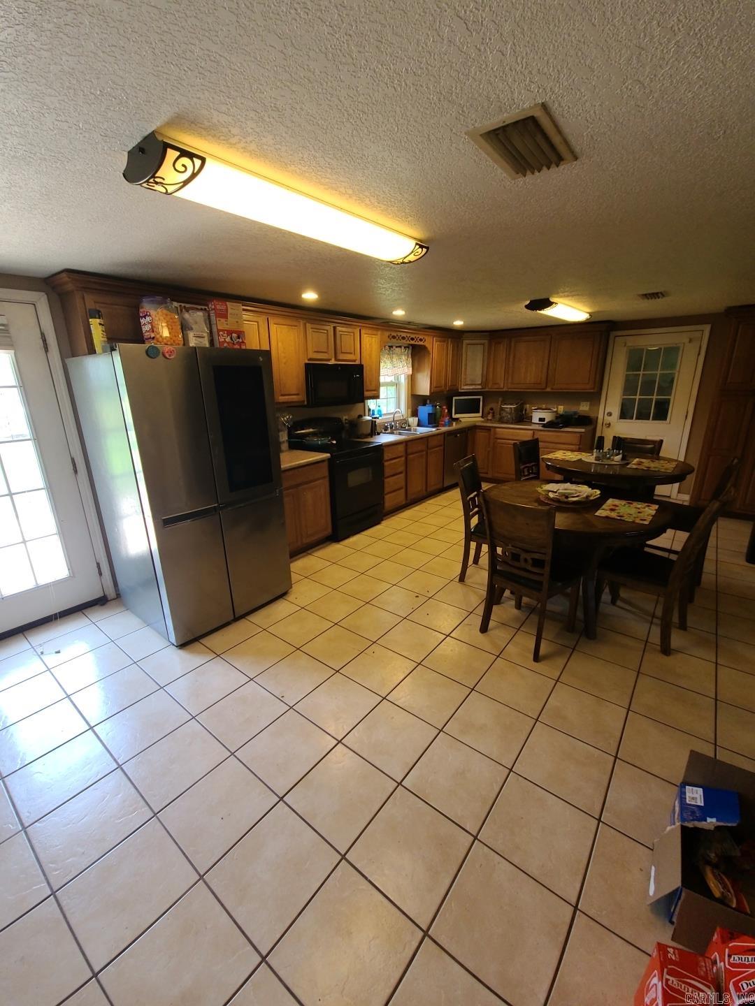 343 W 13th  Newark, AR