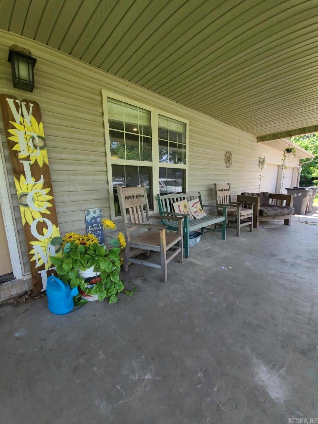 343 W 13th  Newark, AR