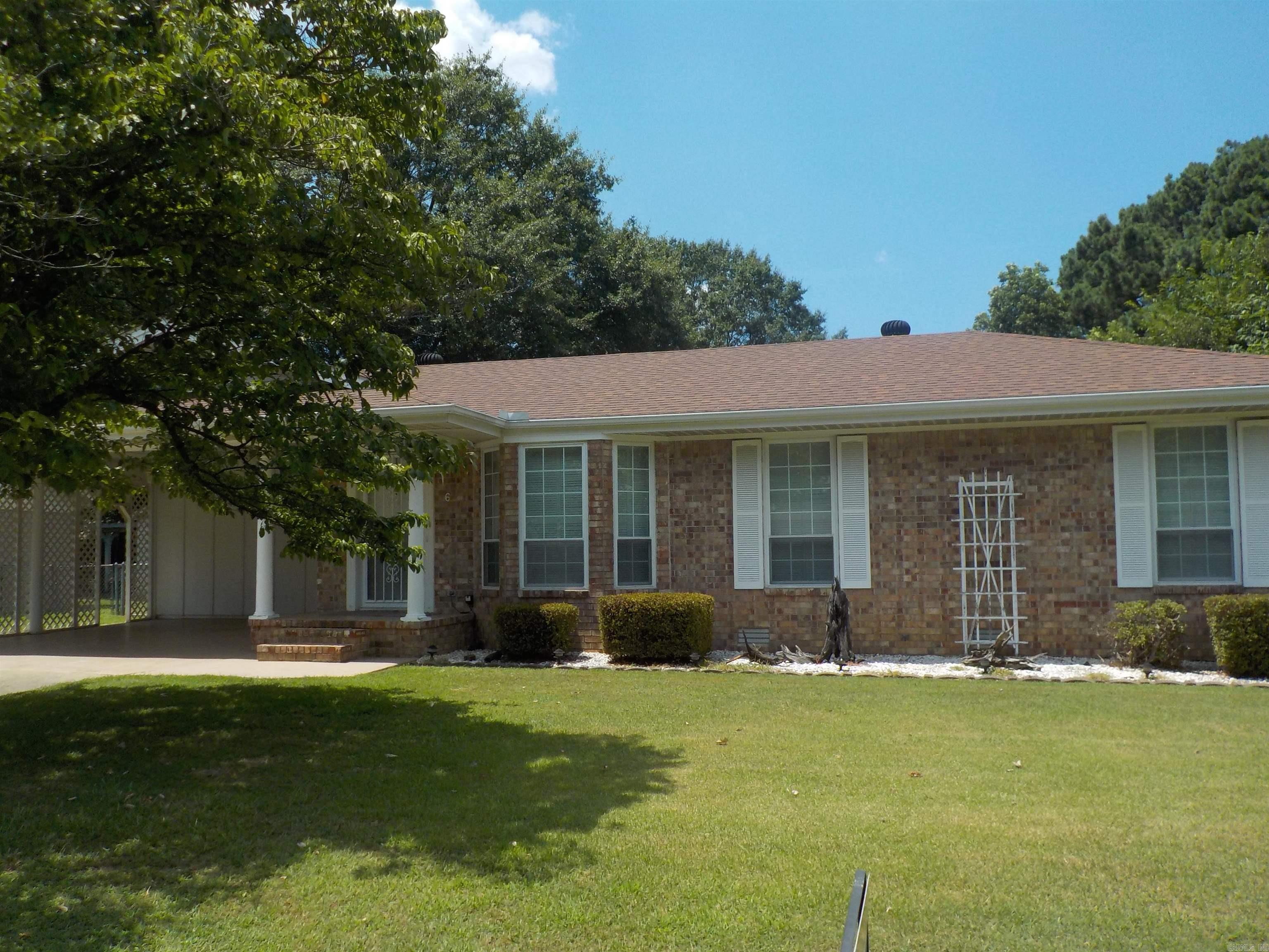 6 Baker Searcy, AR 72143