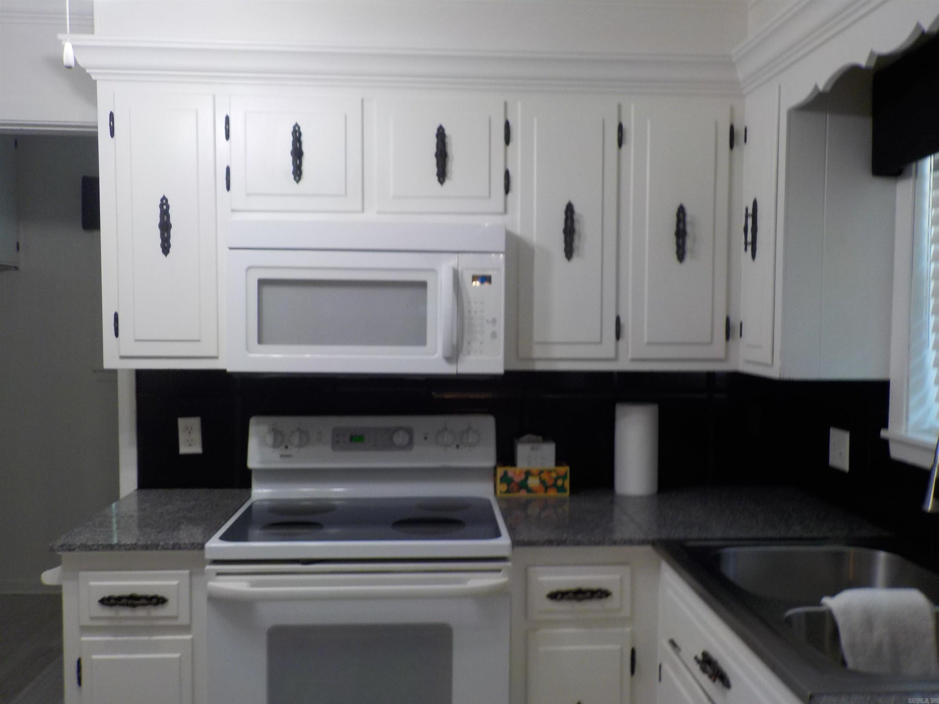 6 Baker Searcy, AR 72143