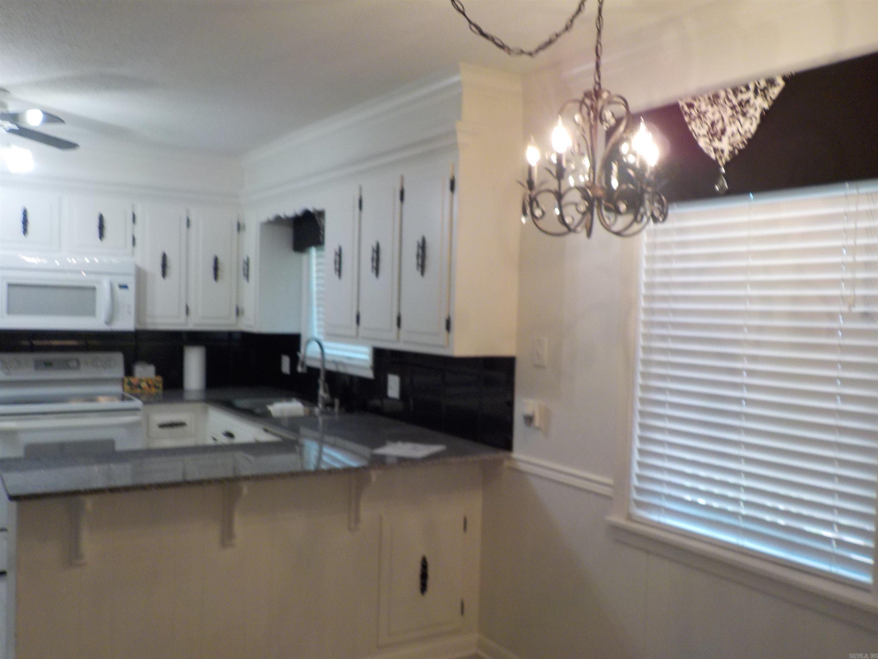 6 Baker Searcy, AR 72143